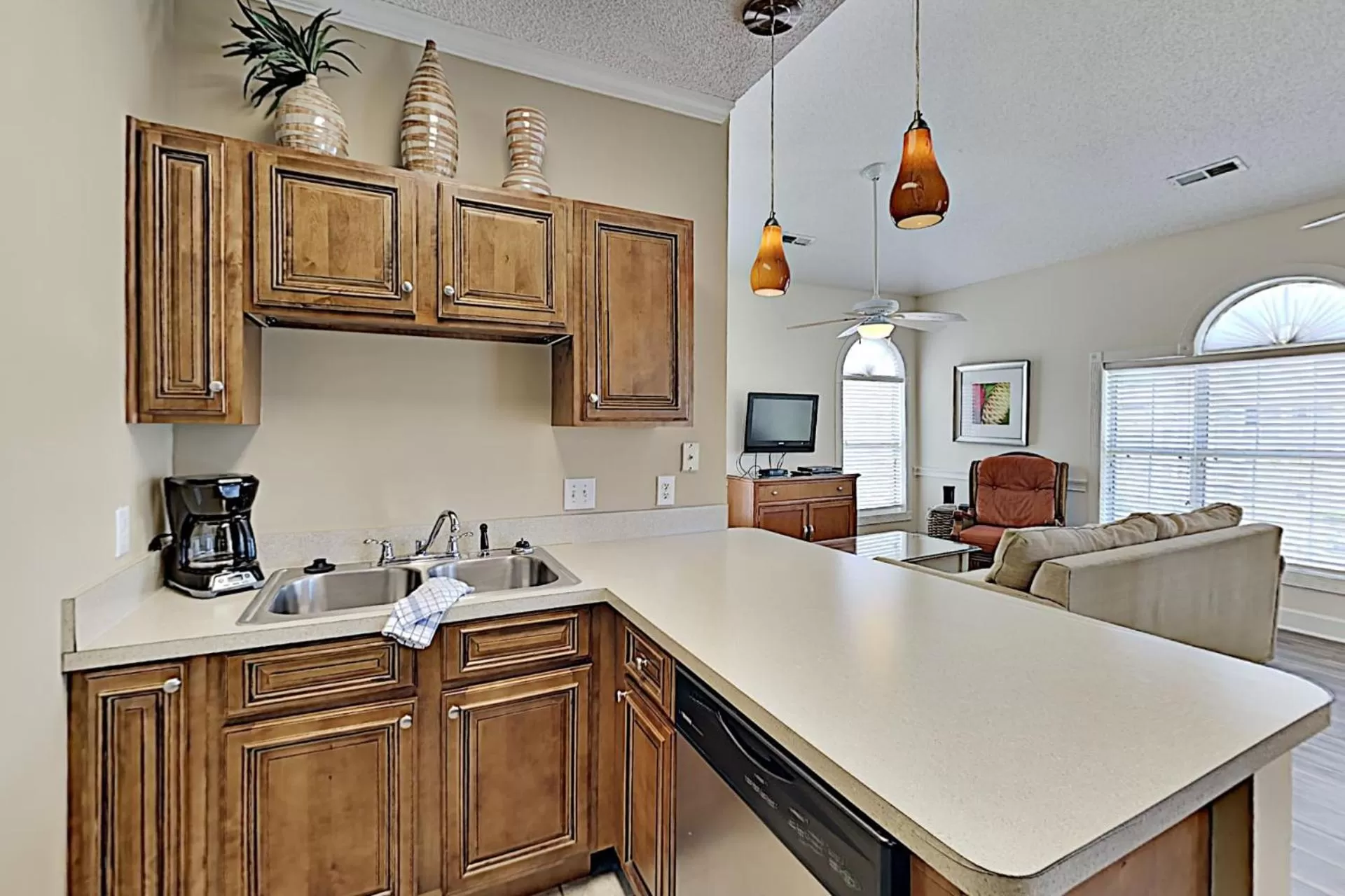 Kitchen or kitchenette in Myrtlewood Condos