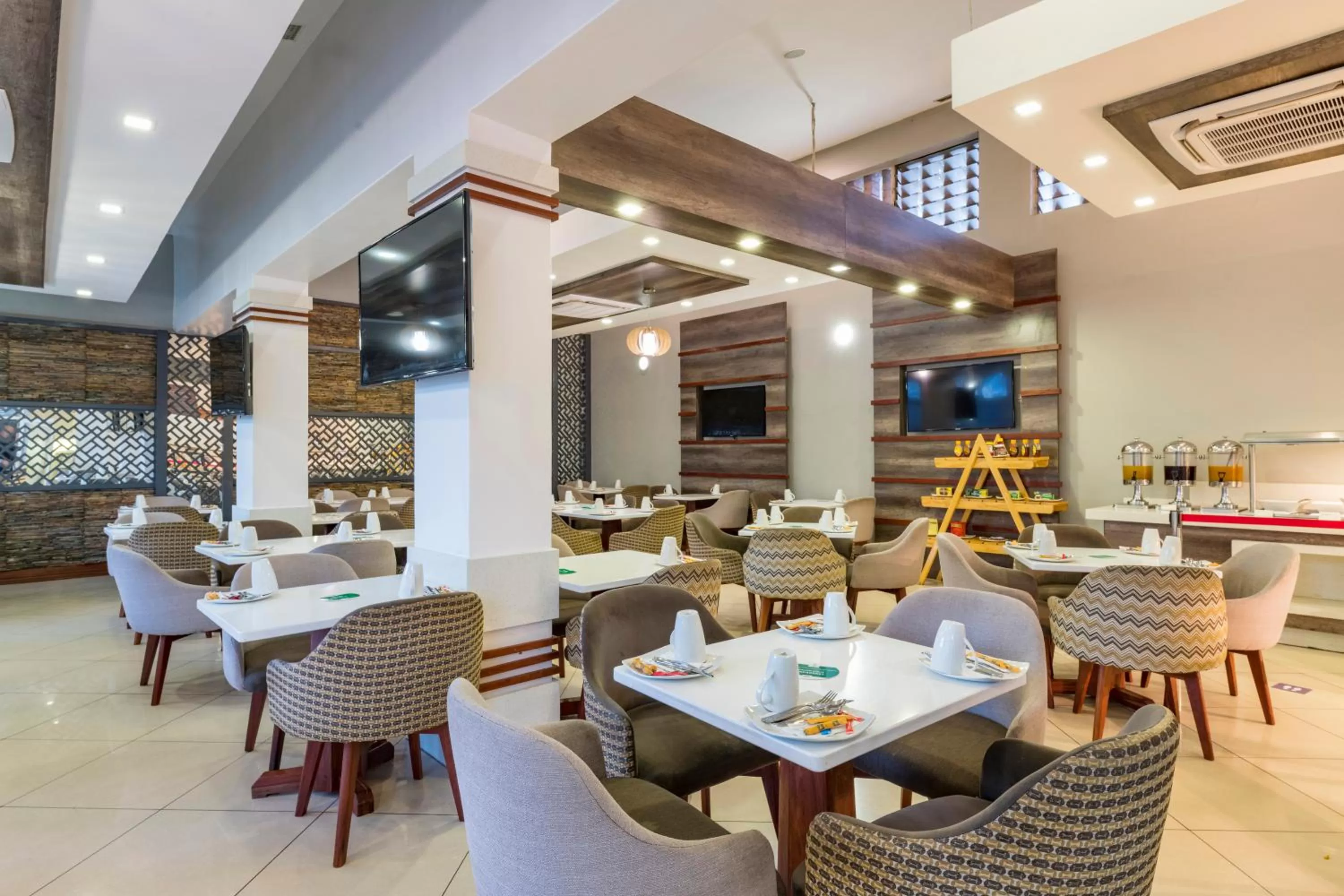 Restaurant/places to eat in Holiday Inn - Mutare by IHG