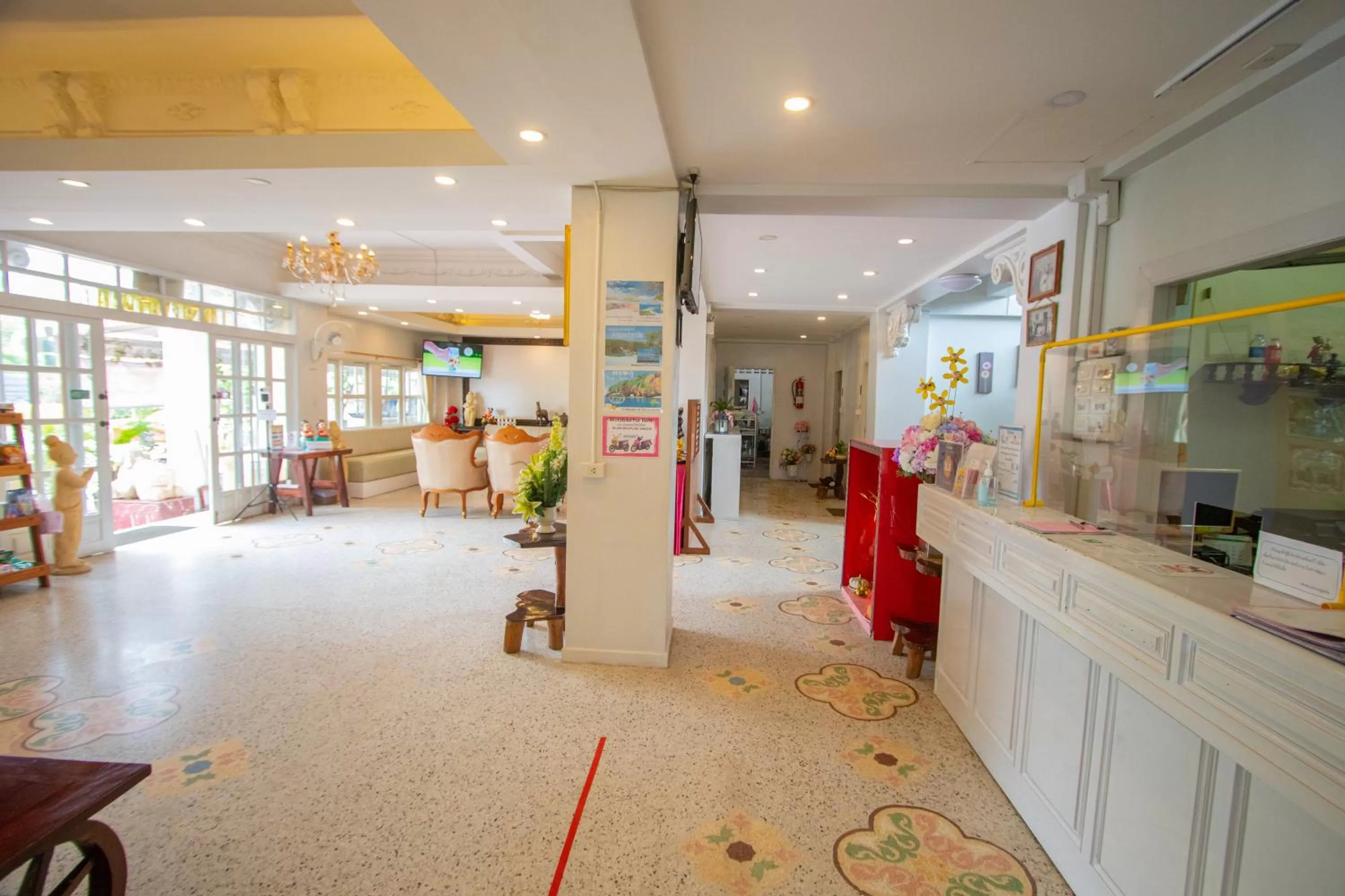 Seating area, Lobby/Reception in Anchalee Resort