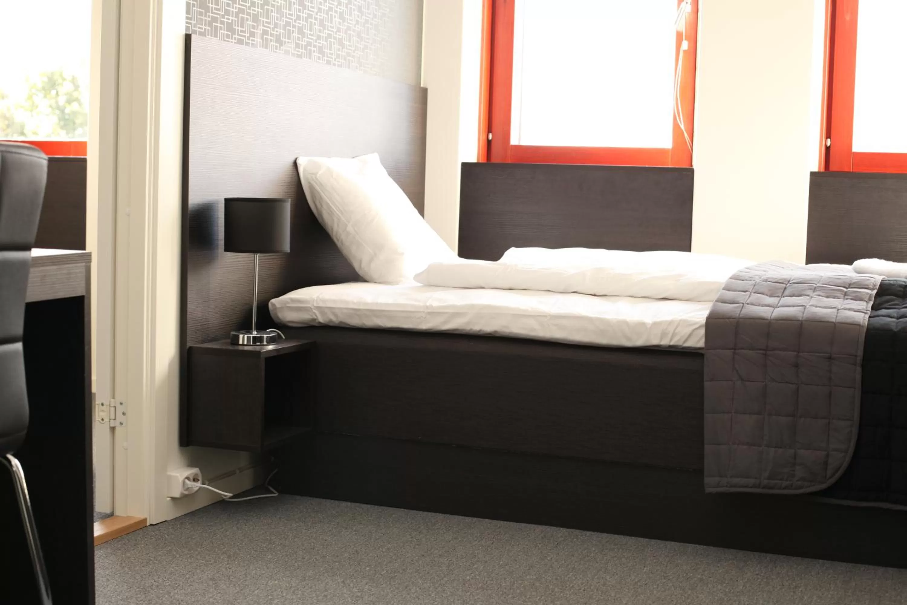 Photo of the whole room, Bed in Nacka Stadshotell