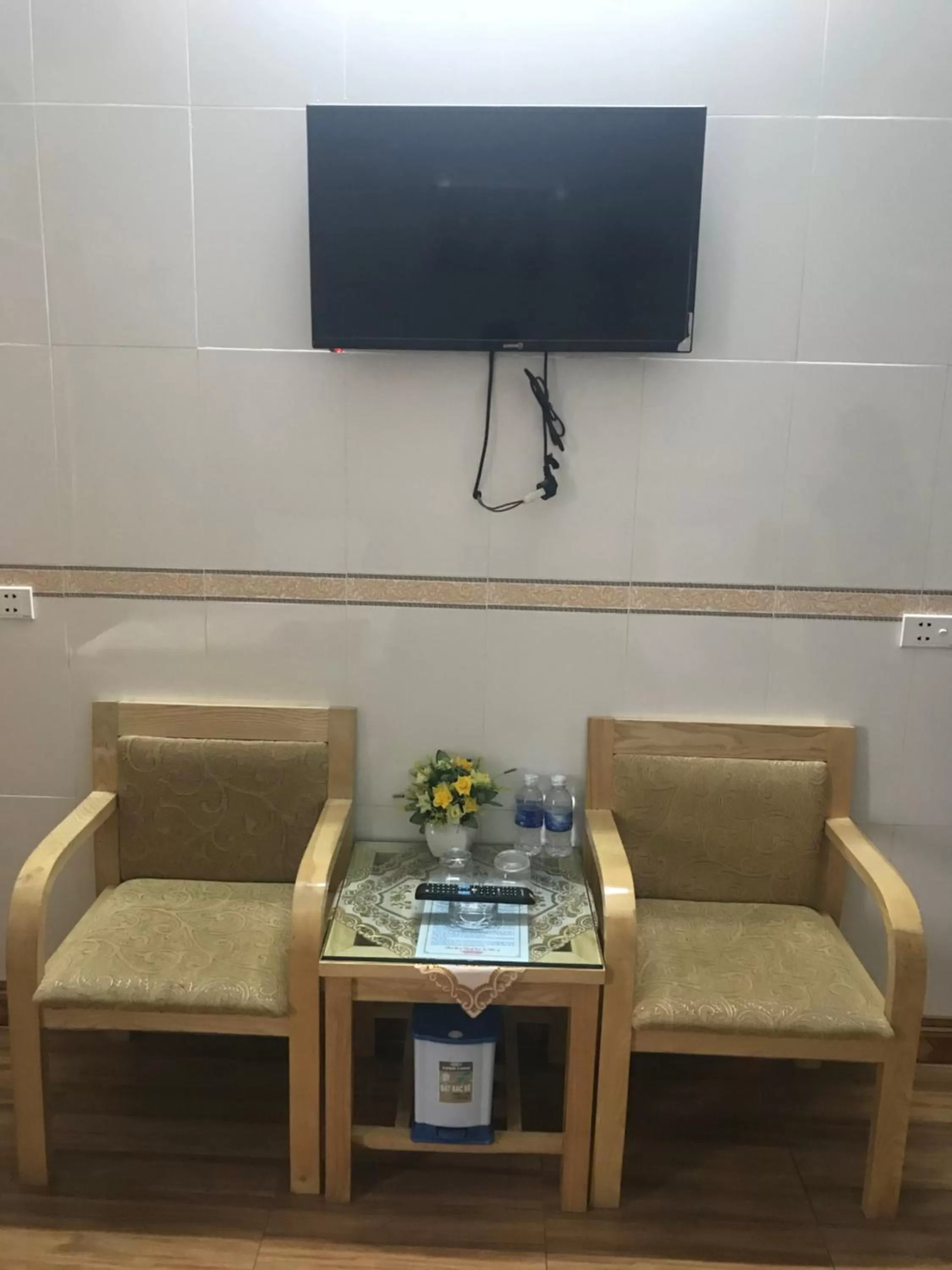 Seating area in Thanh Binh Hotel