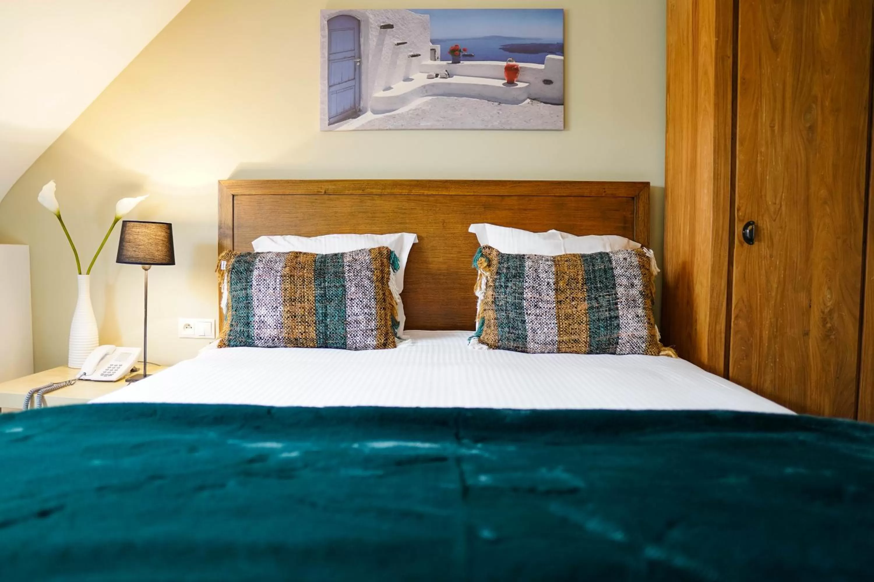 Bedroom, Bed in Hotel de Flandre Ghent