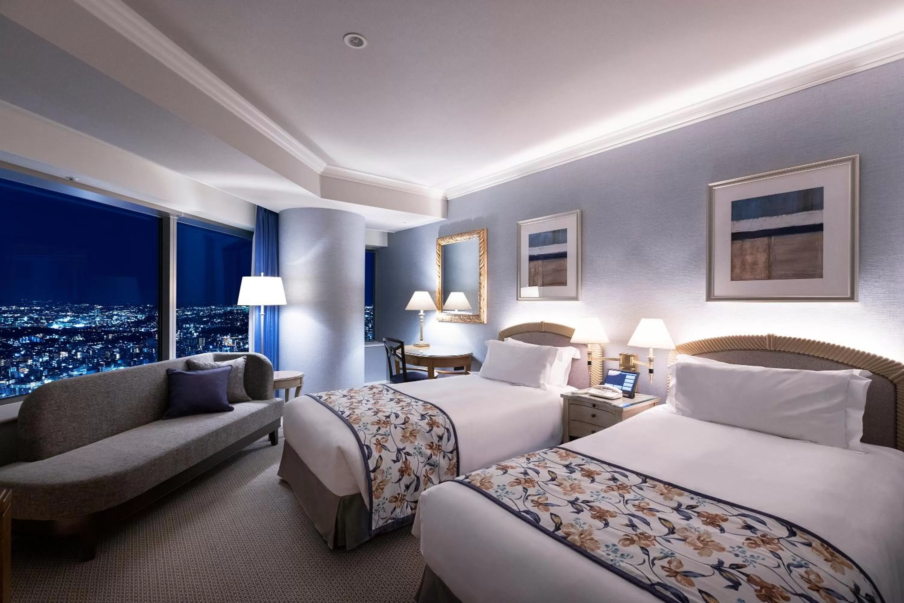 Yokohama Royal Park Hotel