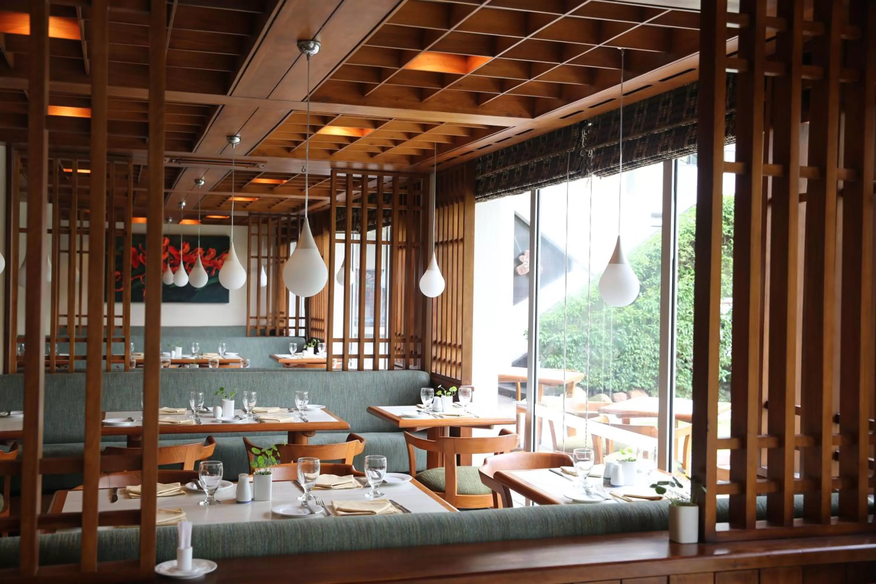 Restaurant/places to eat in Ramada Colombo