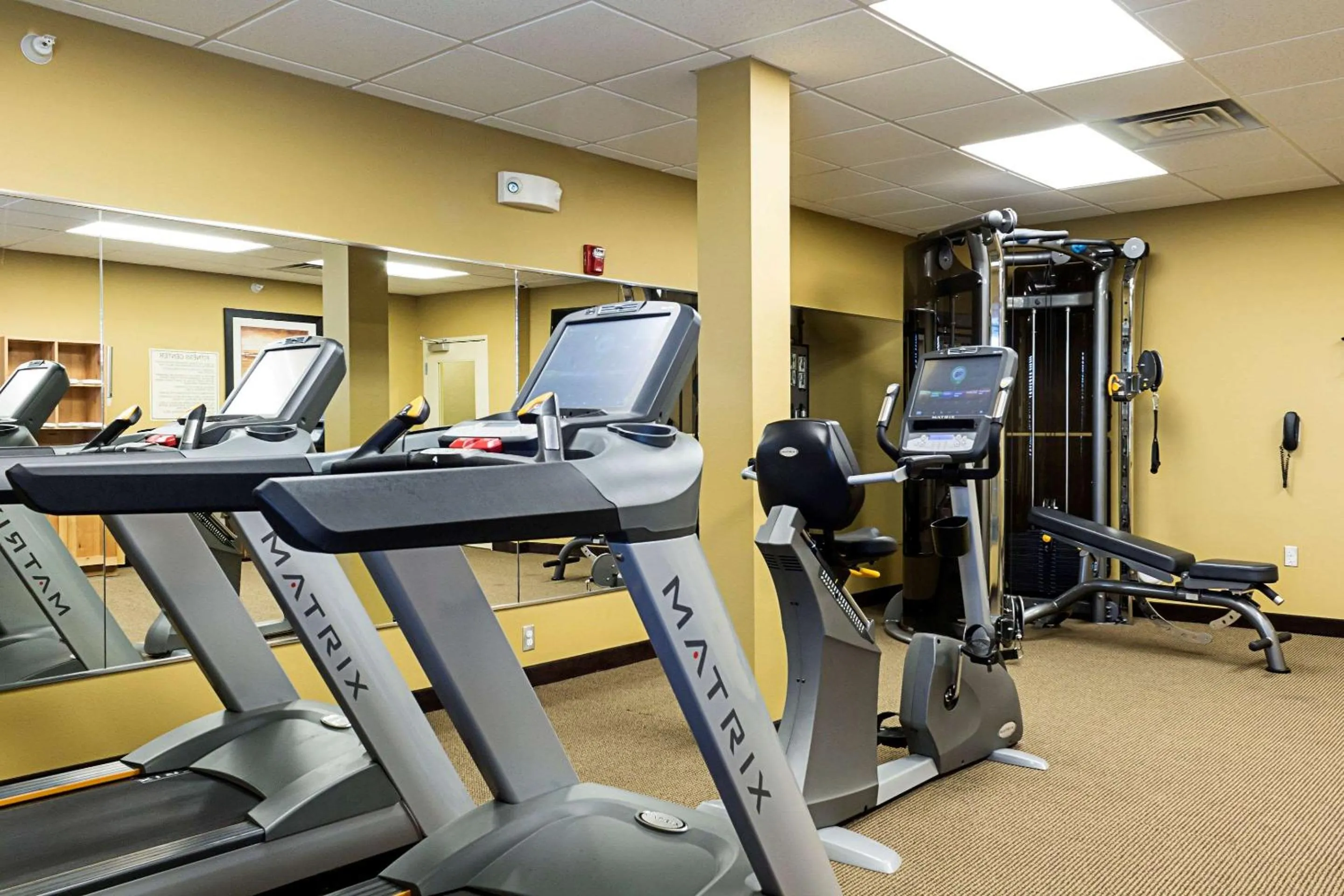 Fitness centre/facilities in MainStay Suites Williston