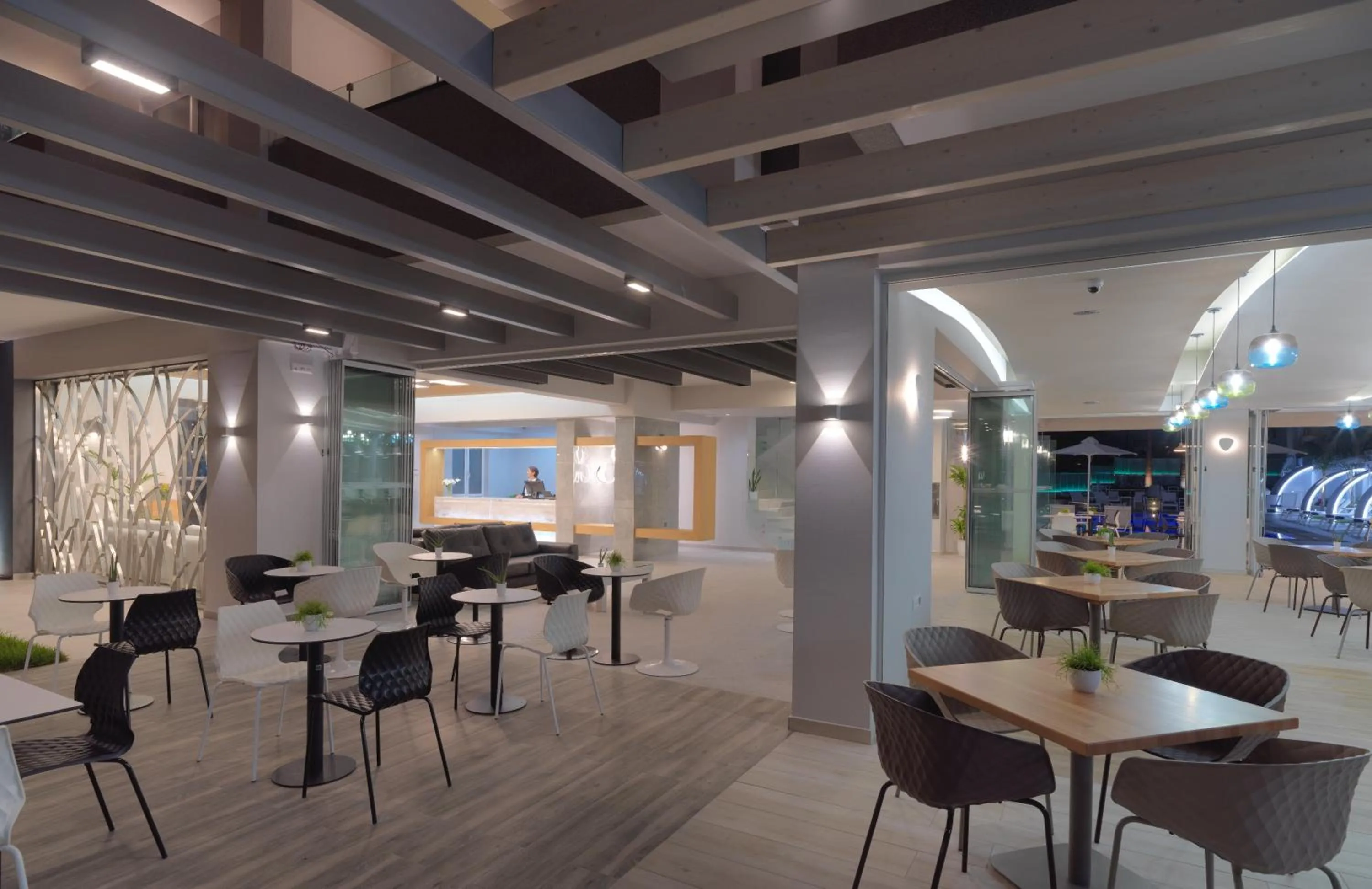 Restaurant/places to eat in Melrose Rethymno by Mage Hotels