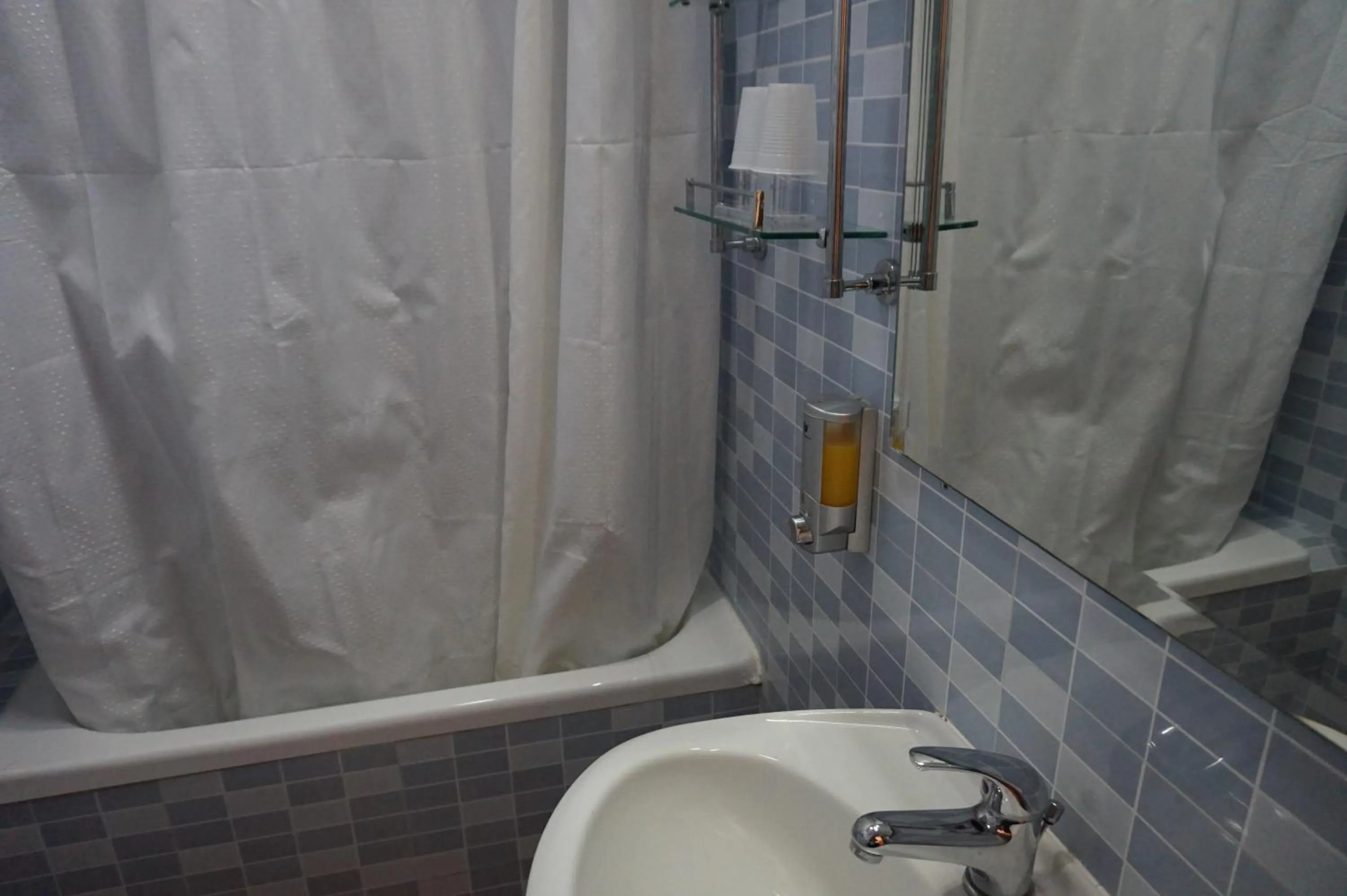 Bathroom in Hotel Filippo