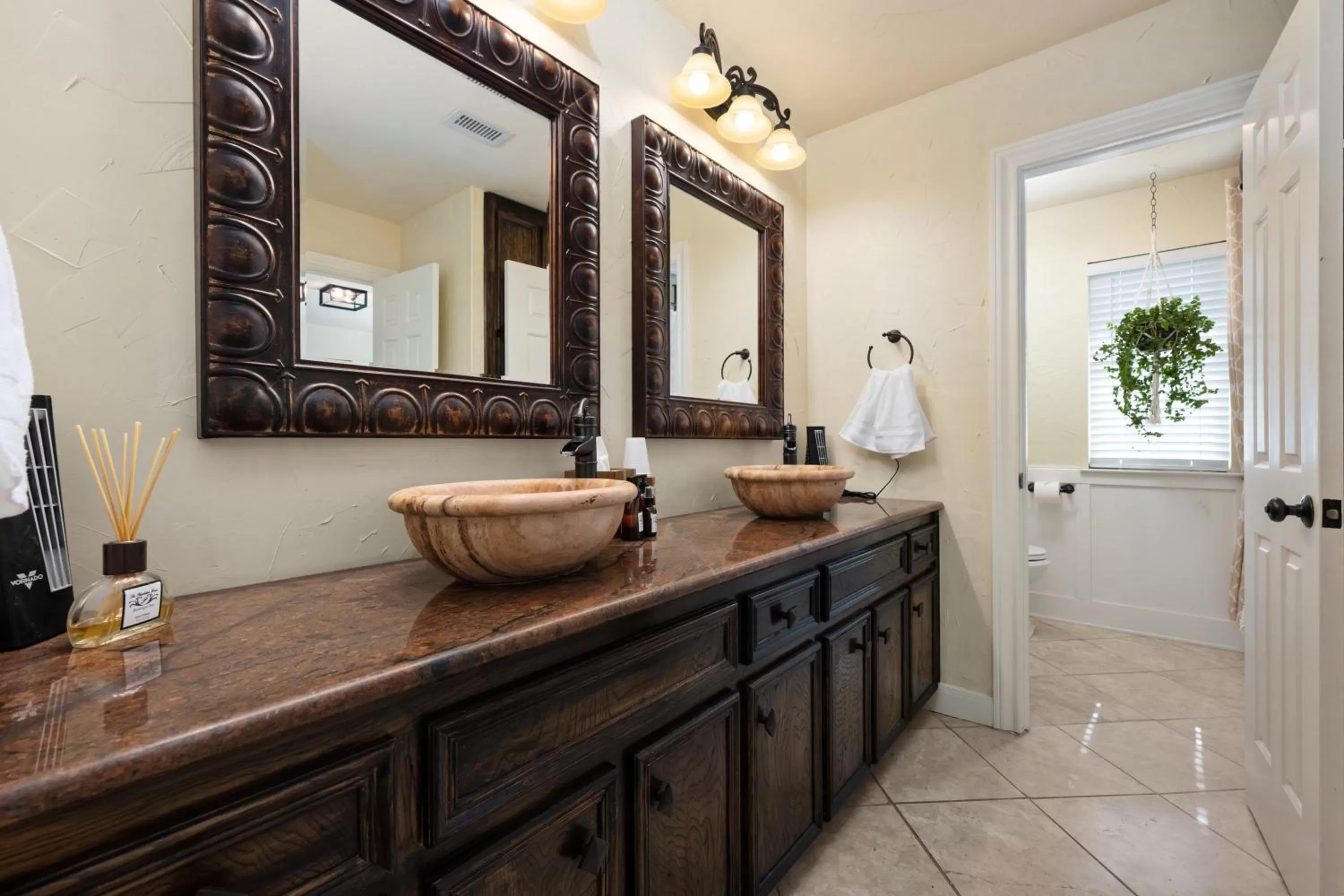 The Plantation House Boutique Inn