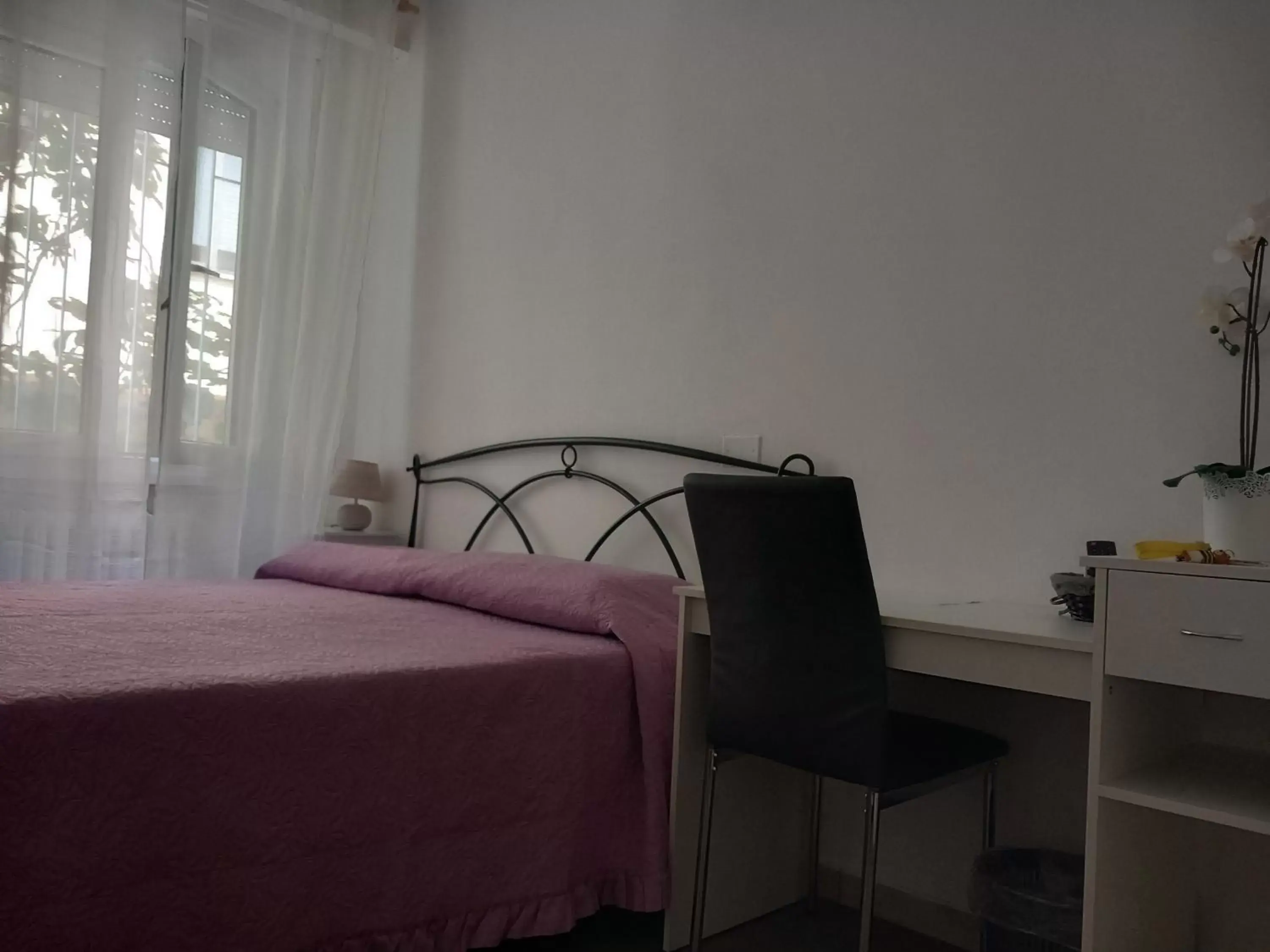 Single Room with Private External Bathroom in San Biagio Single Room with Private External Bathroom in San Biagio