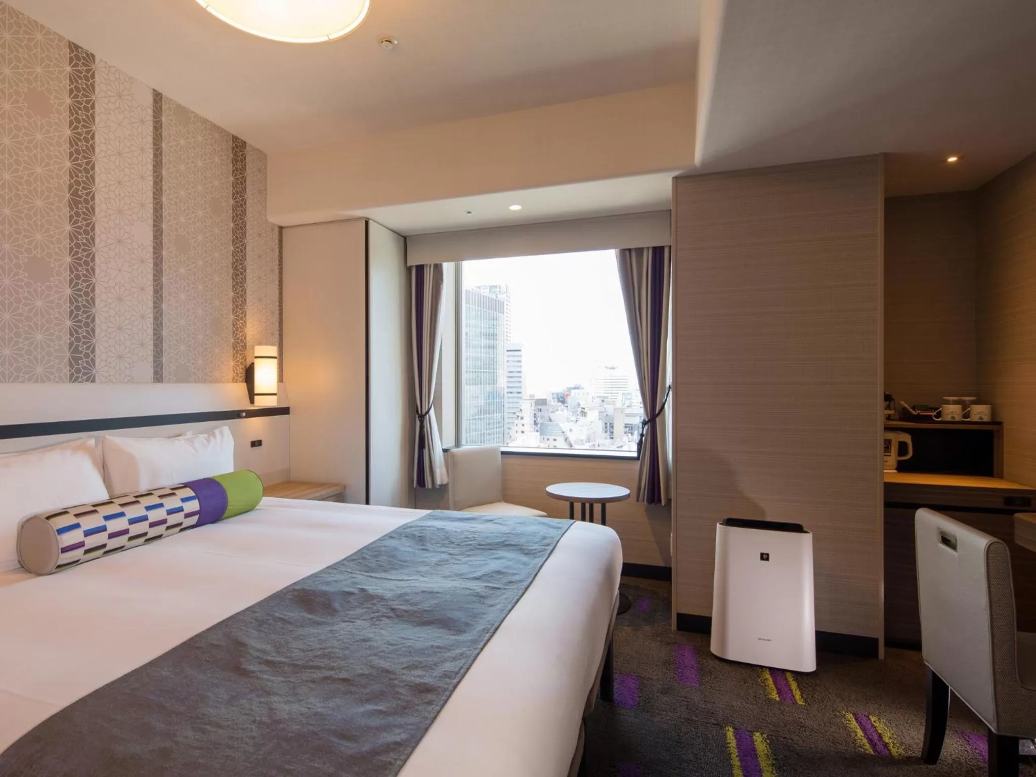 Photo of the whole room, Bed in Hotel Monterey Le Frere Osaka