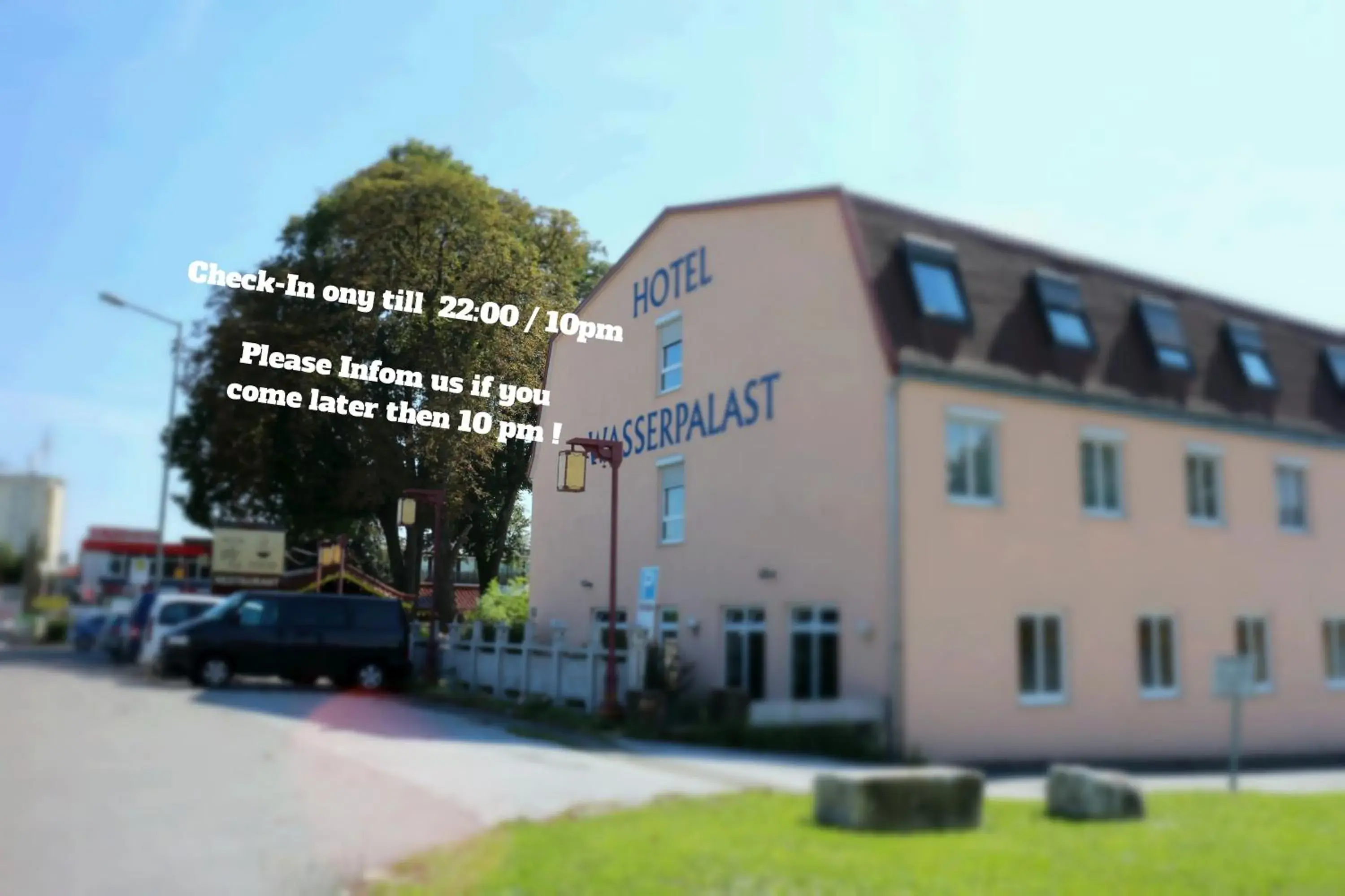 Hotel Wasserpalast - breakfast for free!!! Hotel Wasserpalast - breakfast for free!!!