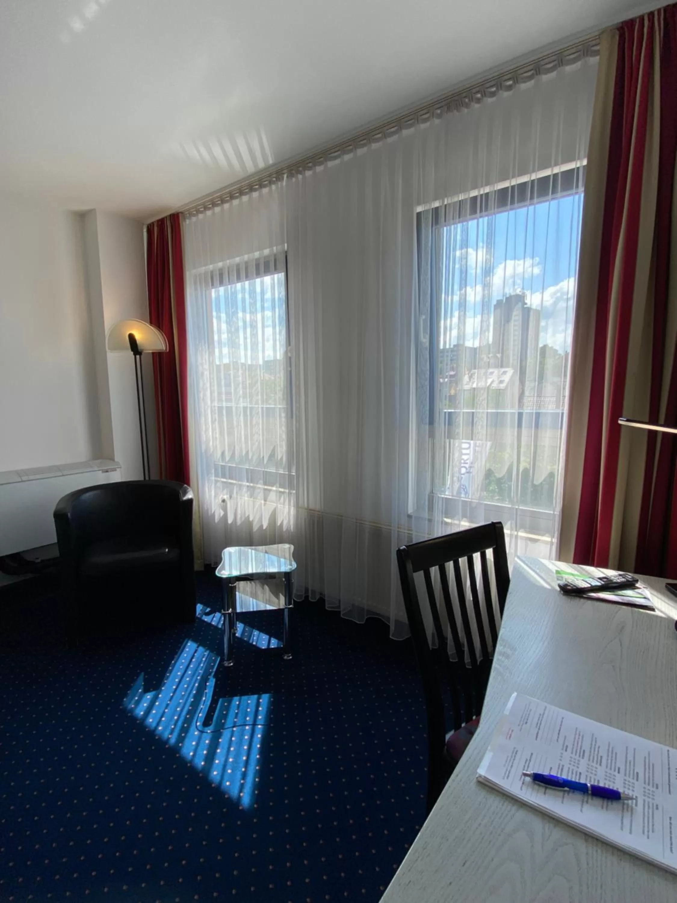 Photo of the whole room in City Hotel Fortuna Reutlingen