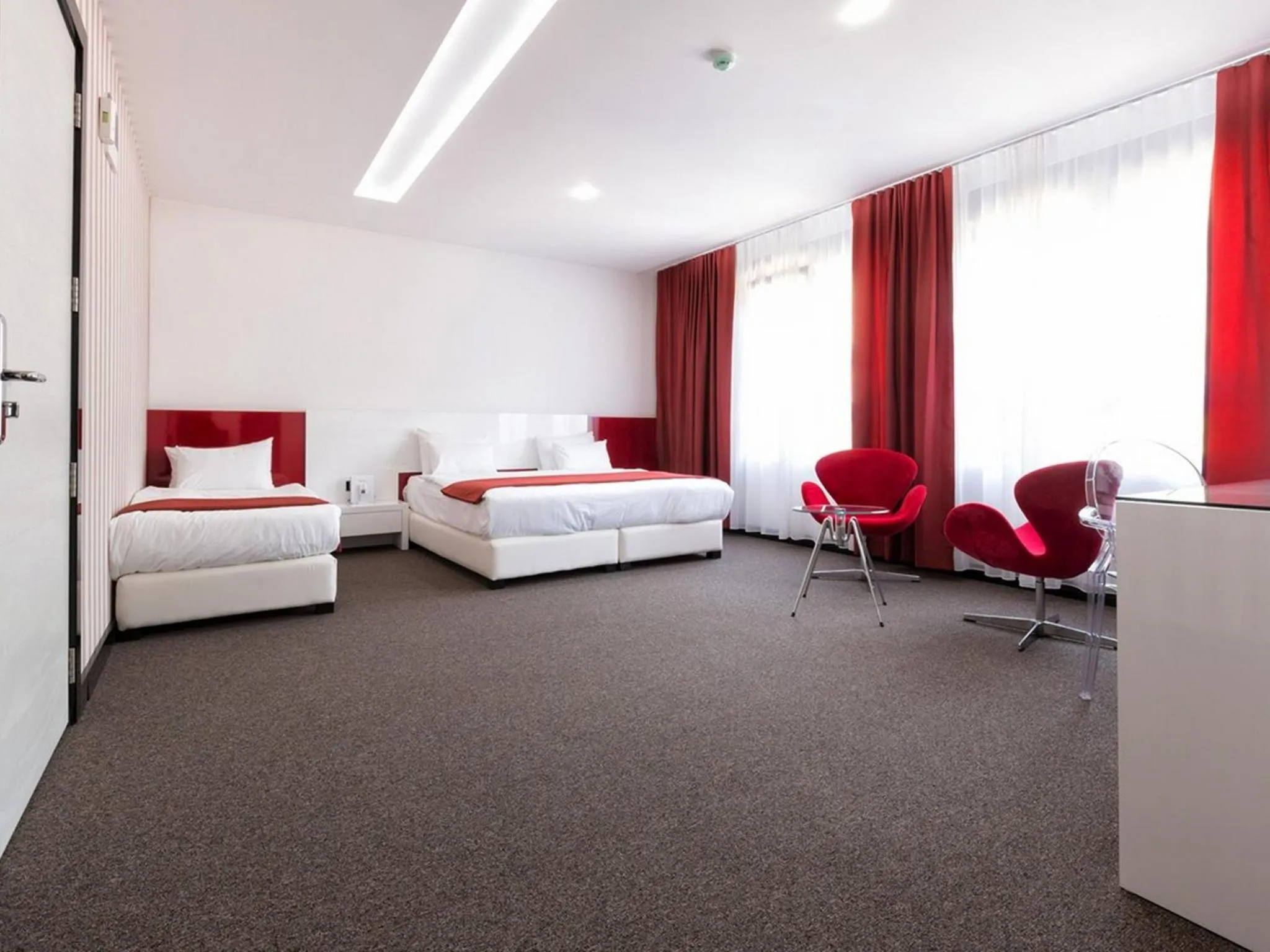 Photo of the whole room, Bed in Nova City Garni Hotel Signature Collection