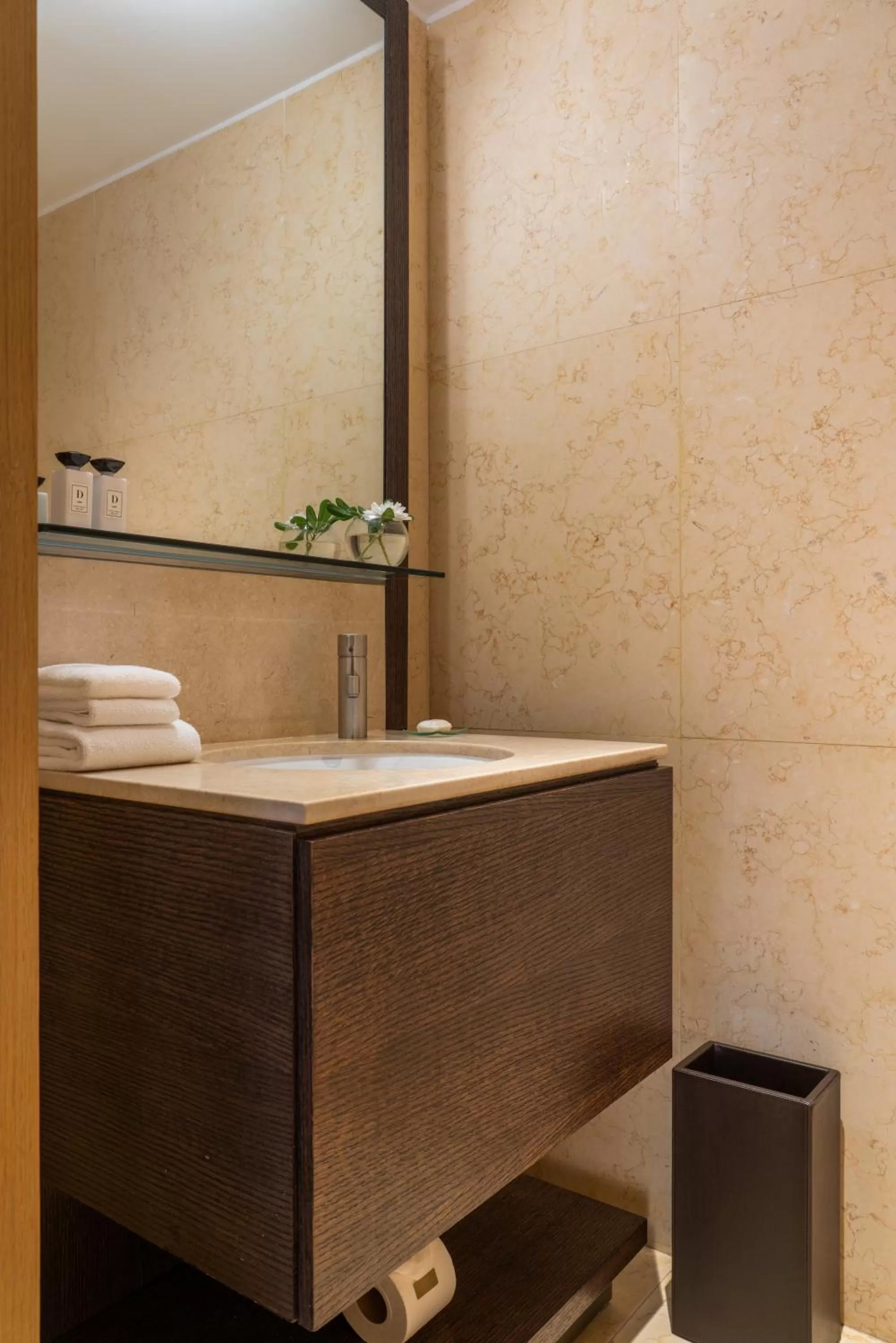 Bathroom in Palacio Duhau - Park Hyatt Buenos Aires