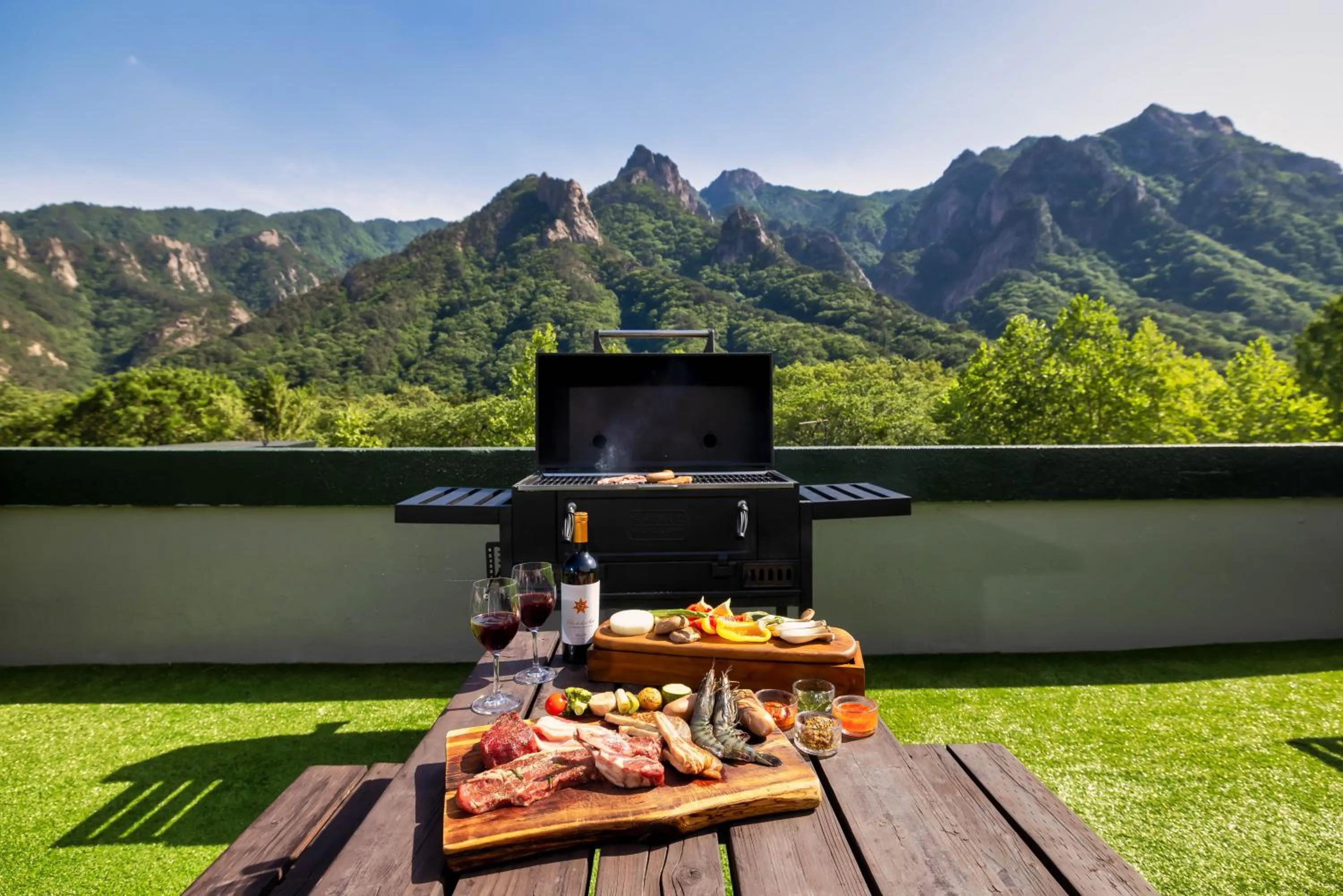 Restaurant/places to eat in KensingtonHotel Seorak