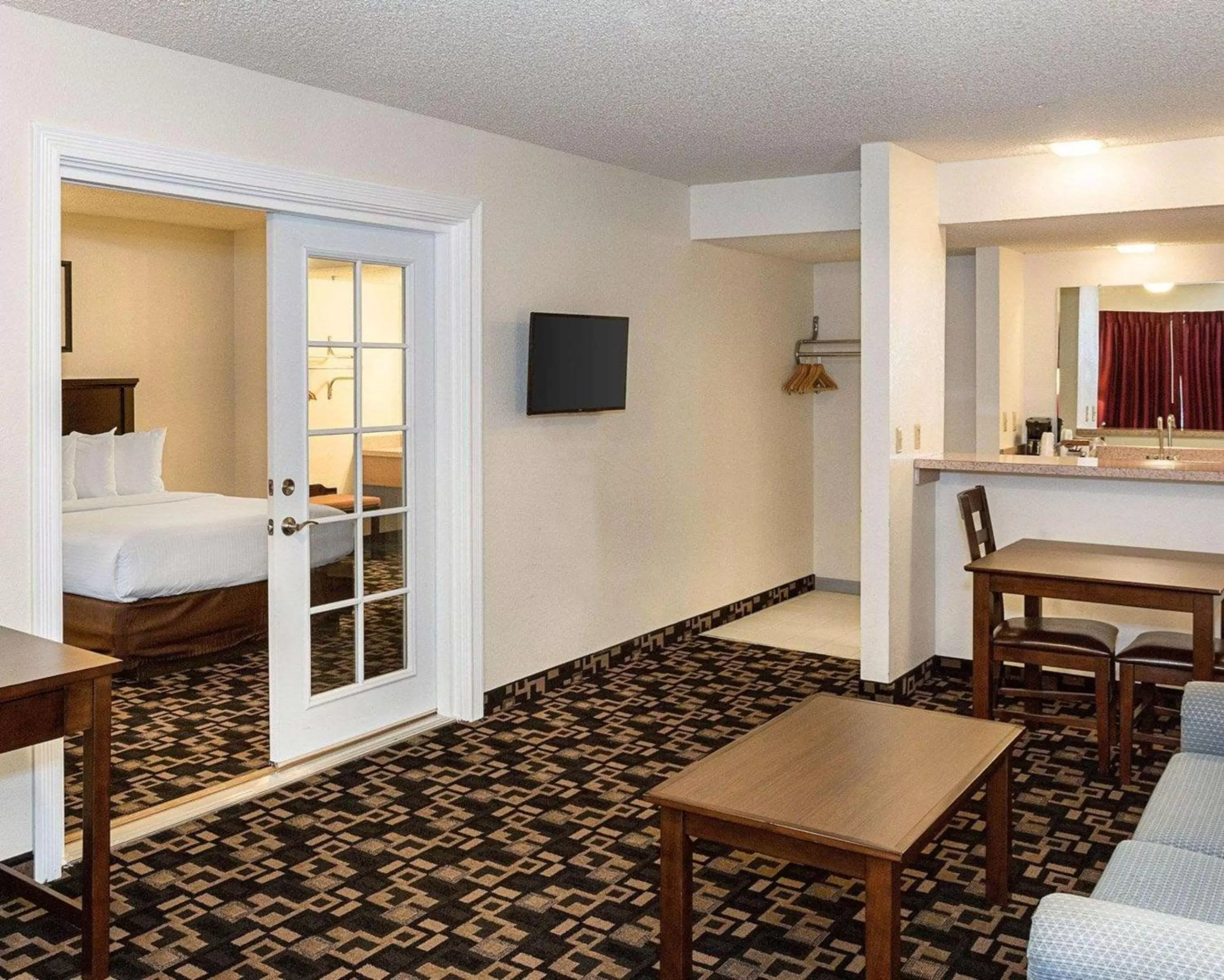 Photo of the whole room in MorningGlory Inn & Suites