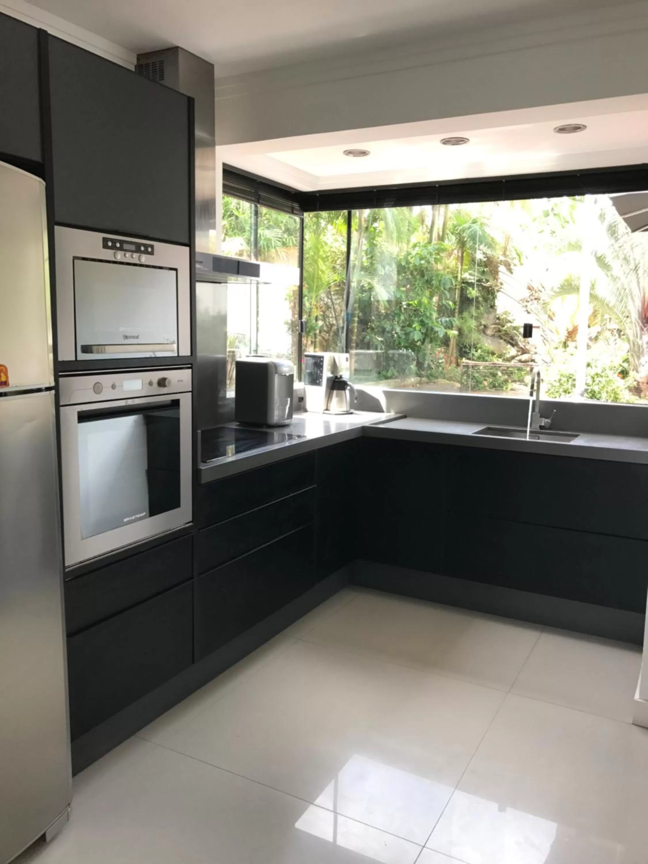 Communal kitchen, Kitchen/Kitchenette in Pousada Casa da Praia