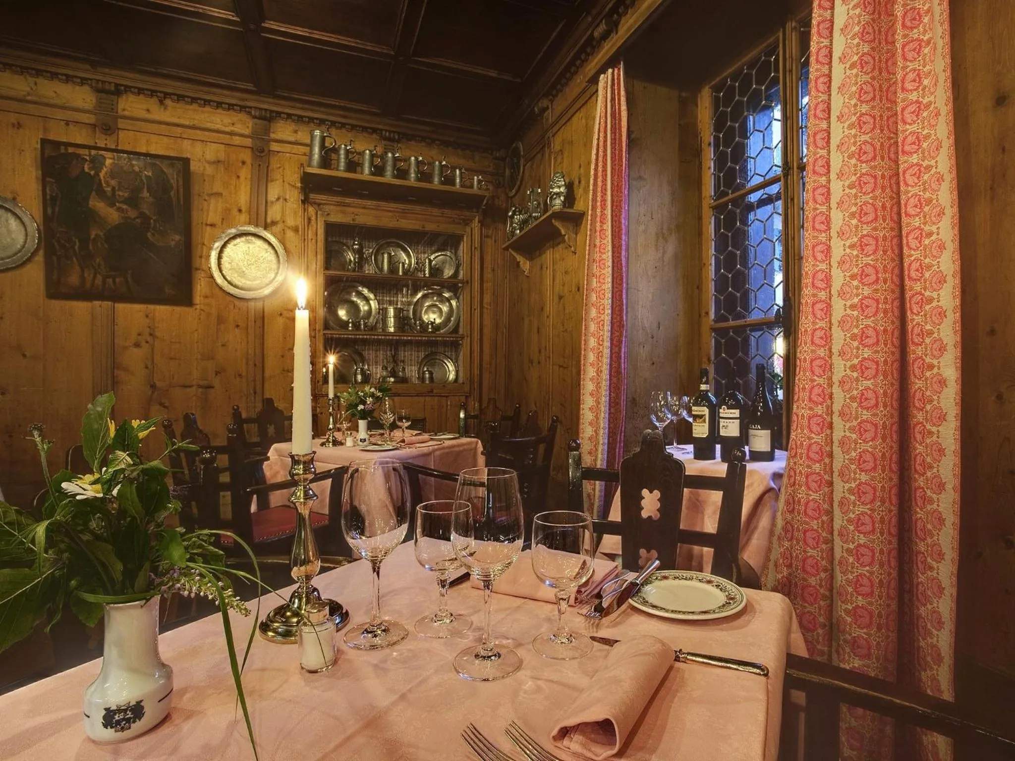 Restaurant/places to eat in Hotel De La Poste