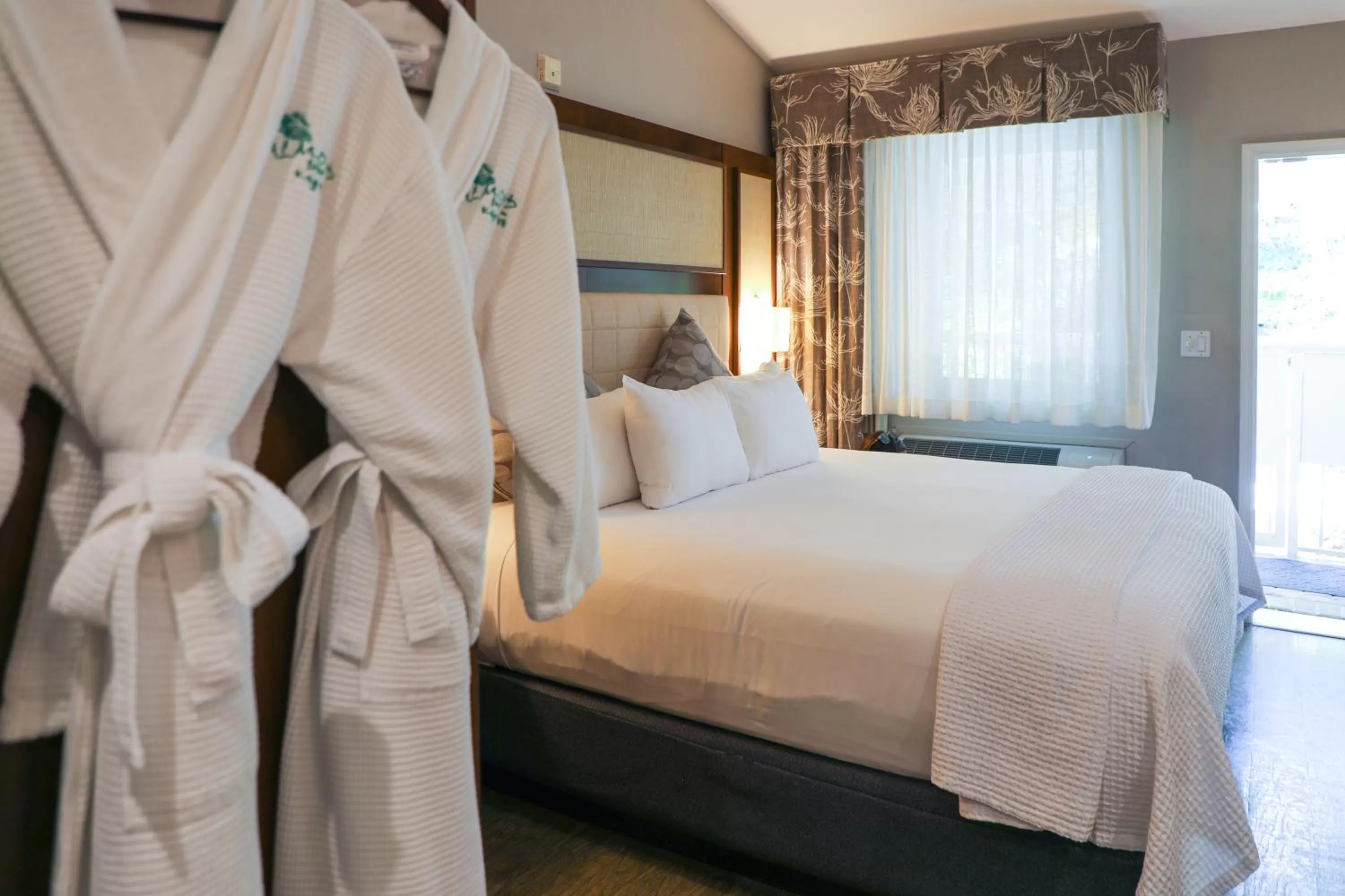 Bed in Almond Tree Inn - Adults Only