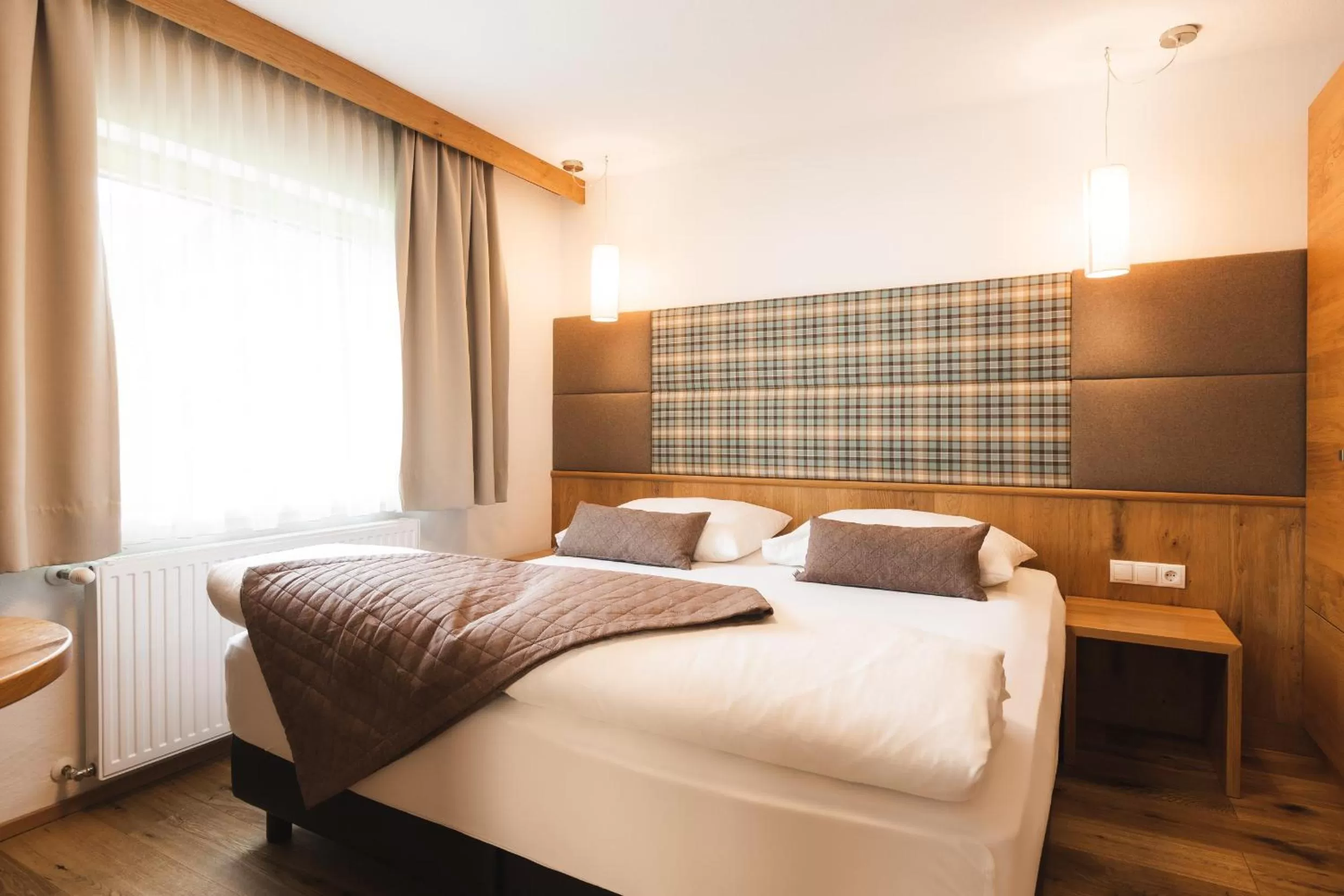 Photo of the whole room, Bed in Hotel Enzian