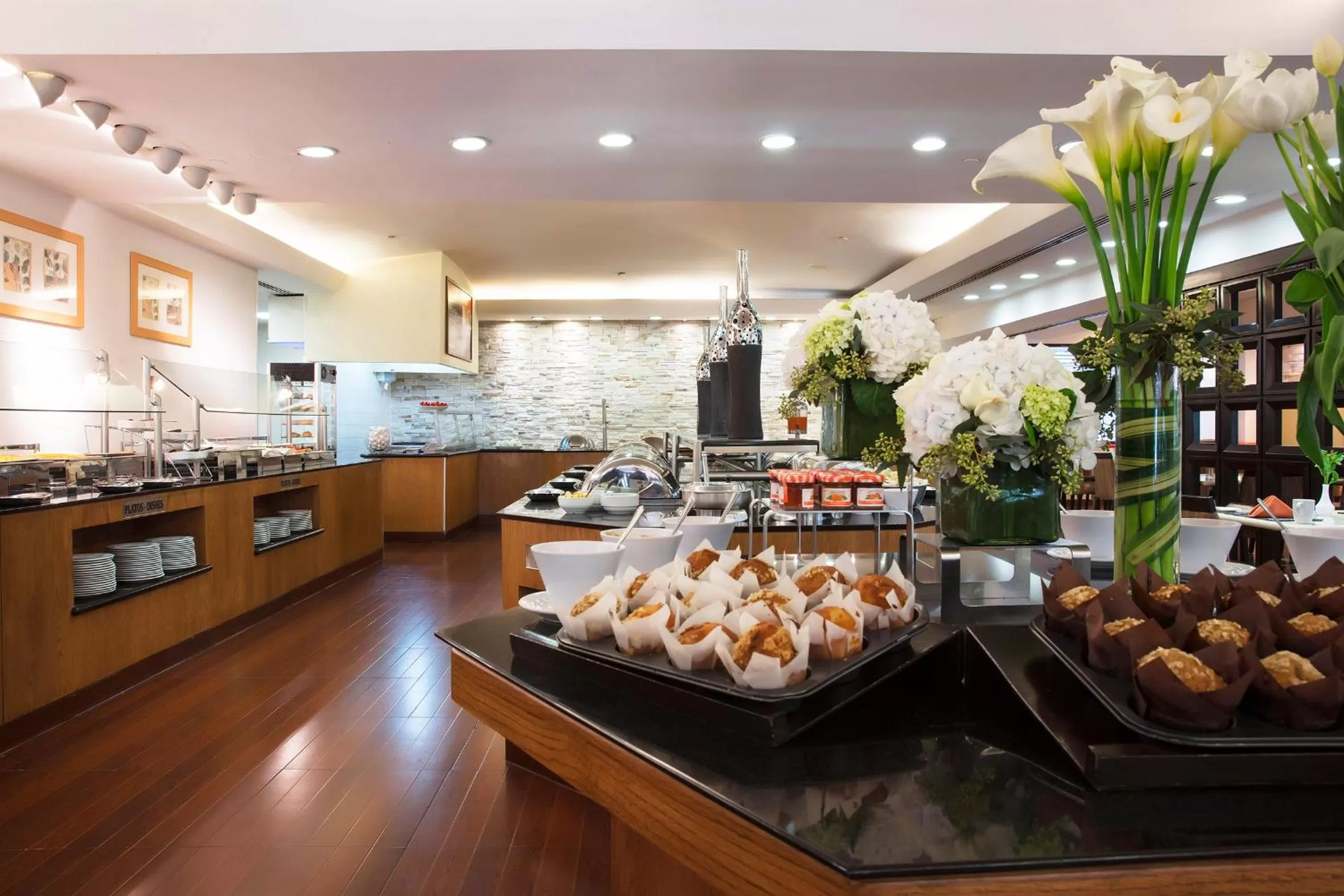 Restaurant/places to eat in Barcelo Guadalajara