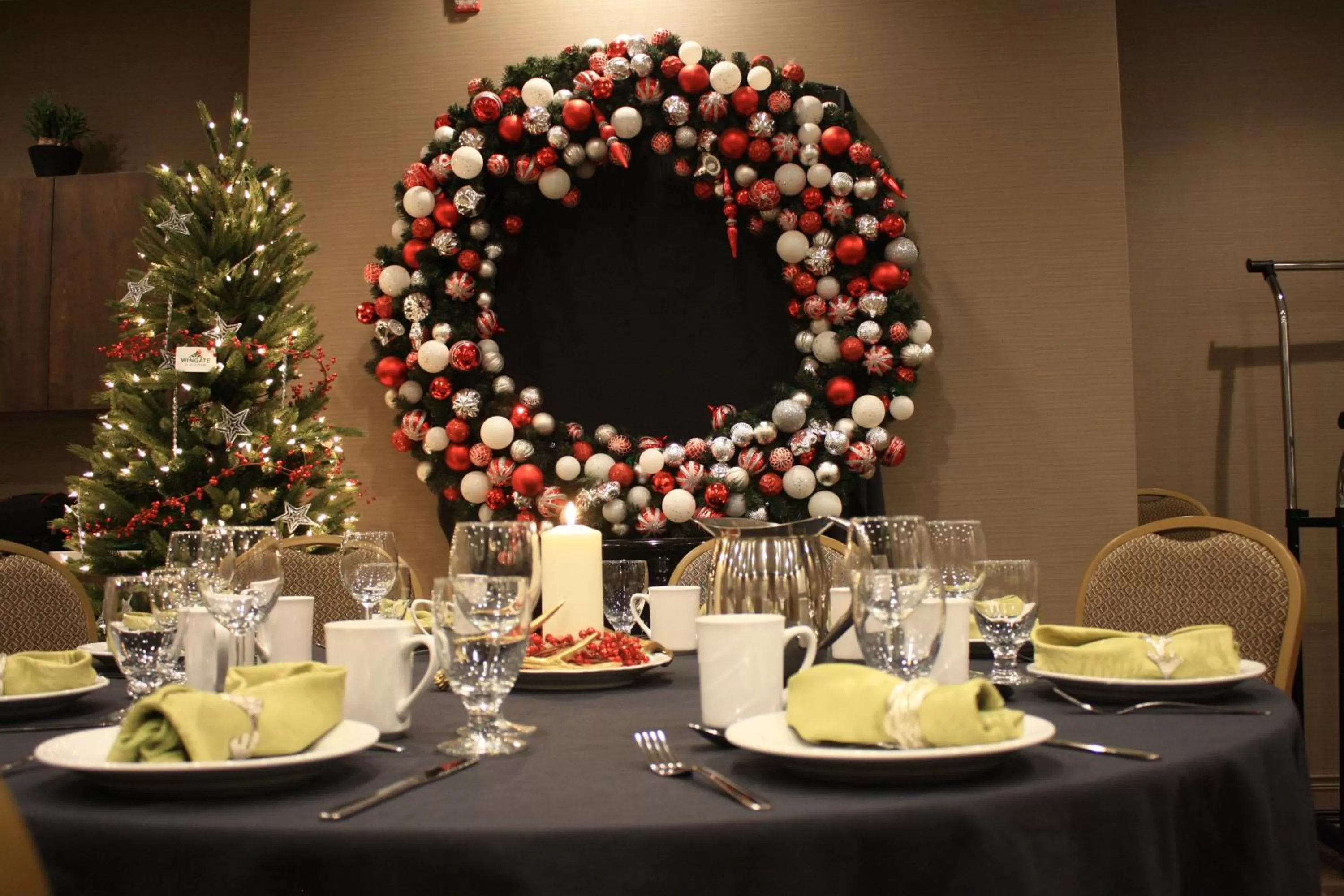 Banquet/Function facilities in Wingate by Wyndham Calgary Airport