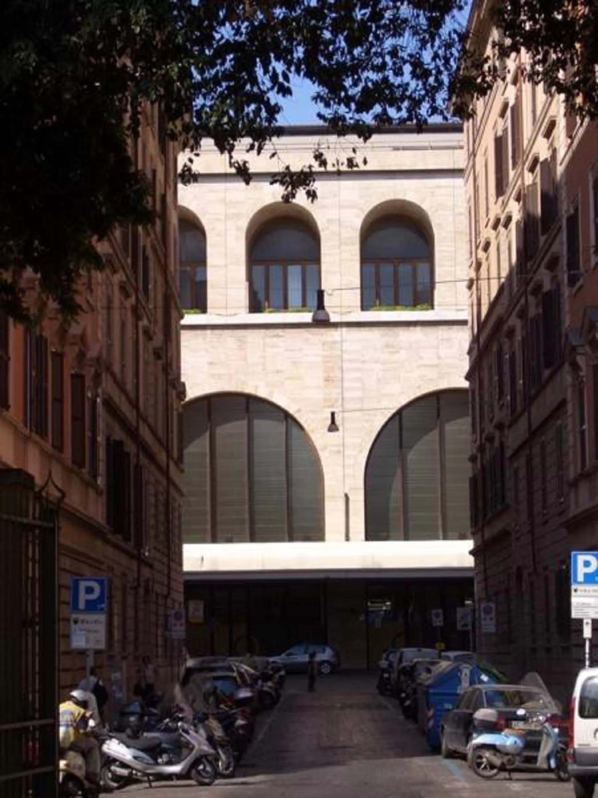 Property building in Guest House Rome by GHOR