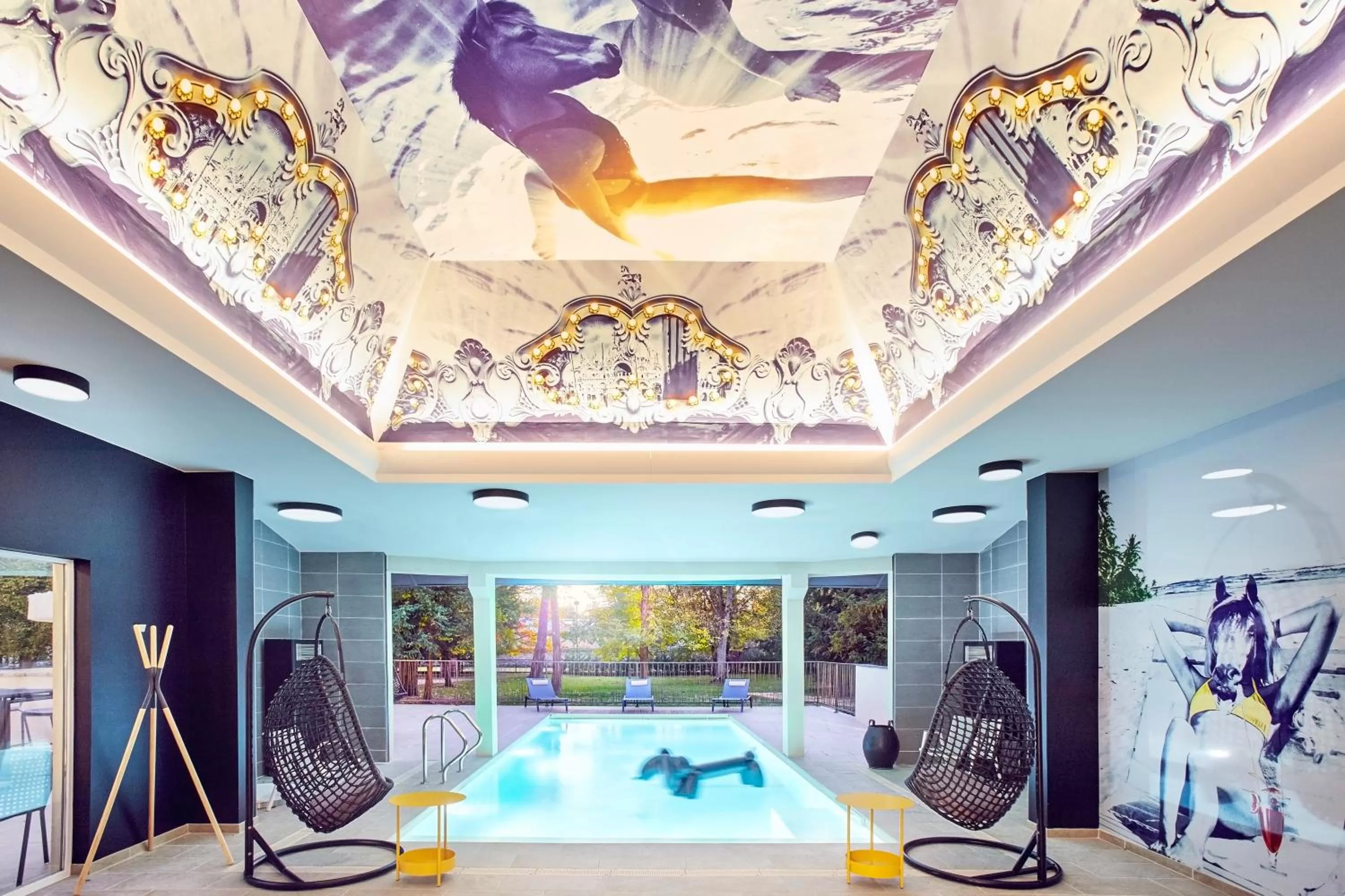 Spa and wellness centre/facilities in Mercure Château de Fontainebleau