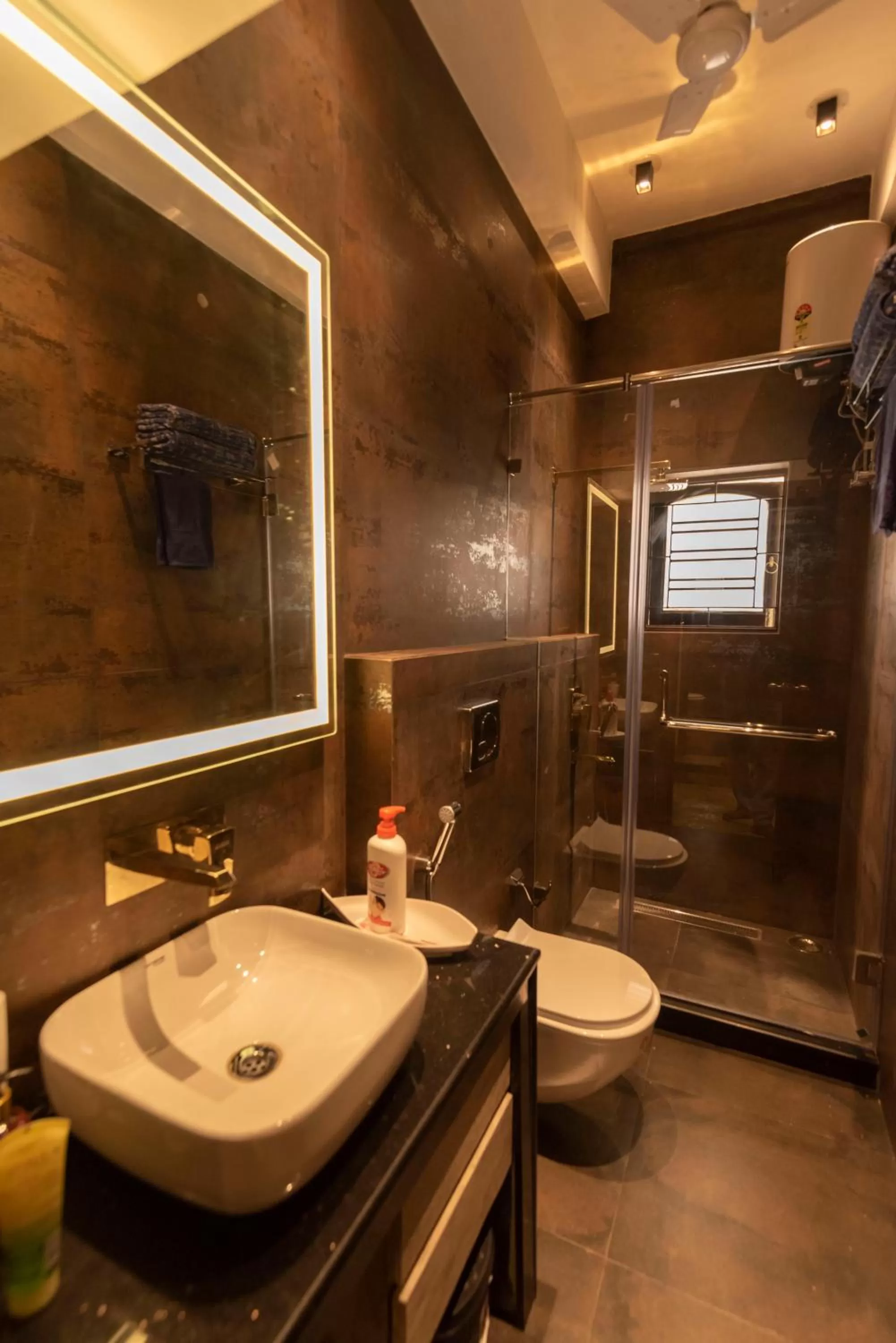 Bathroom in J's Nest
