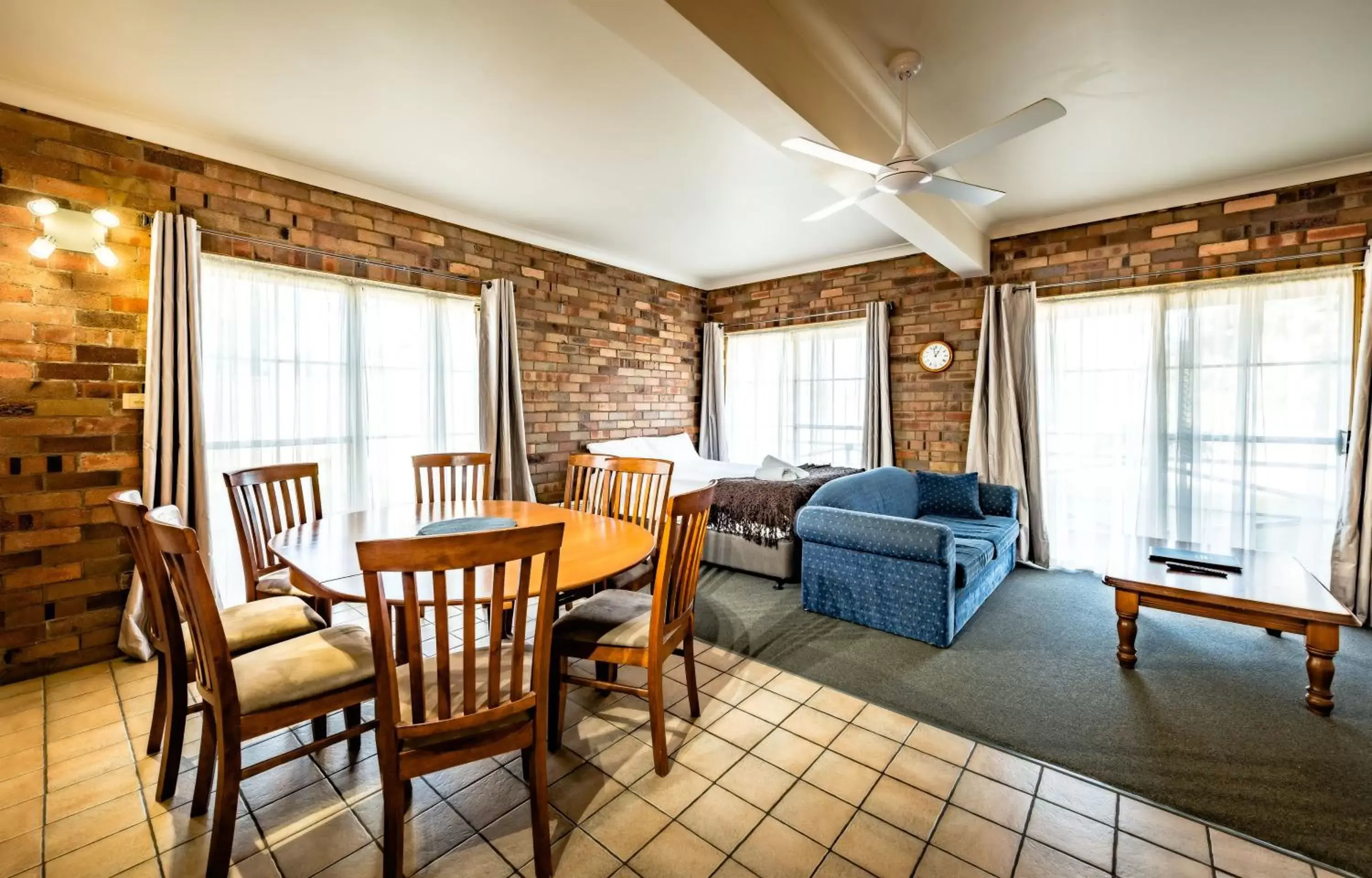 Two-Bedroom Apartment in Park Beach Resort Motel Two-Bedroom Apartment in Park Beach Resort Motel