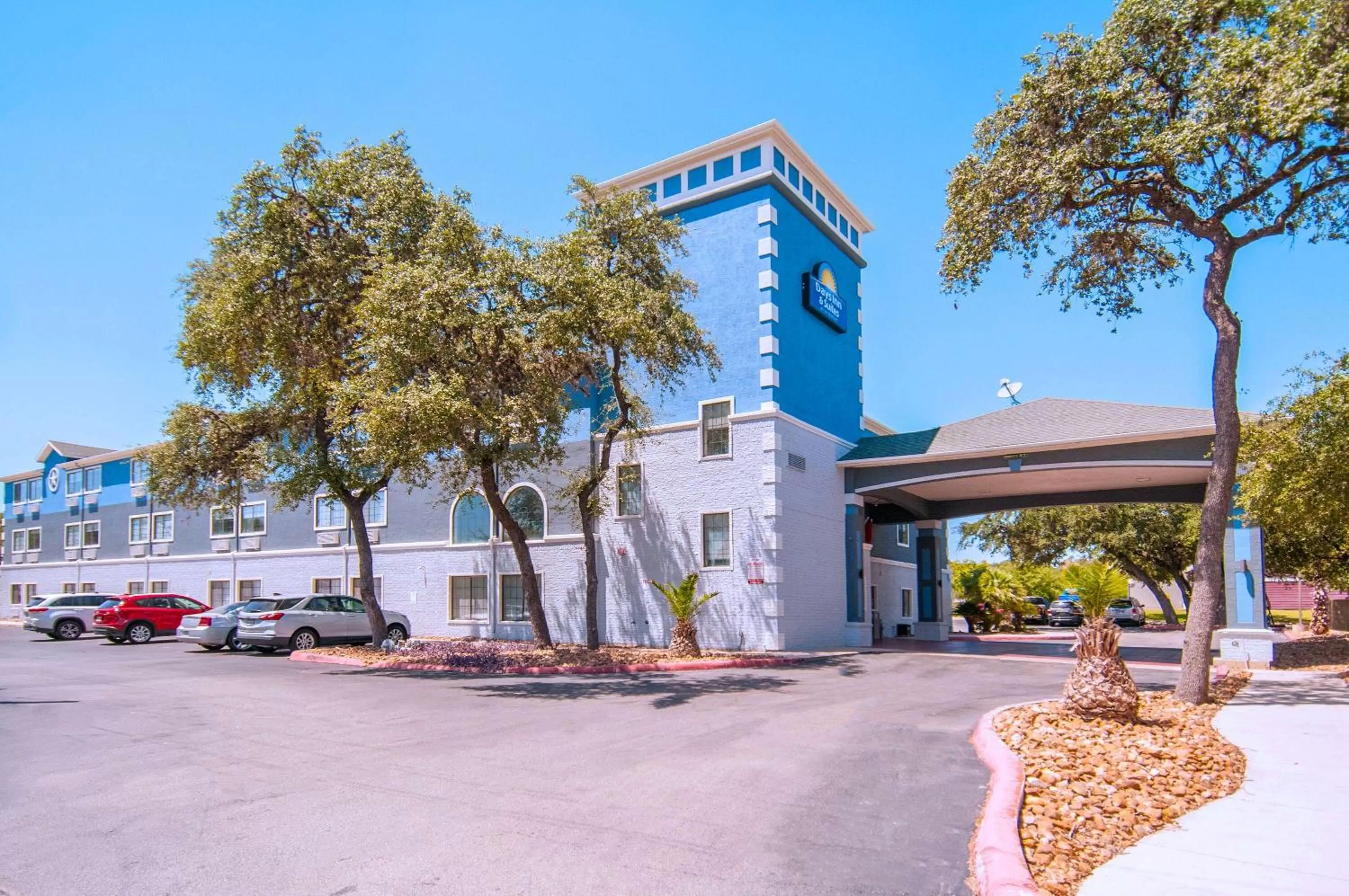 Days Inn & Suites by Wyndham San Antonio North/Stone Oak