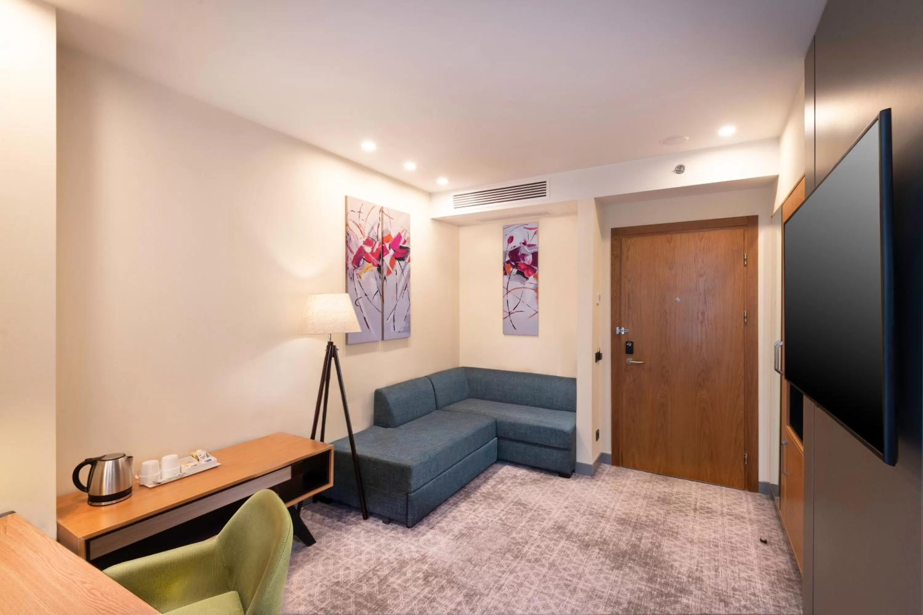 Photo of the whole room in Holiday Inn Yerevan - Republic Square by IHG