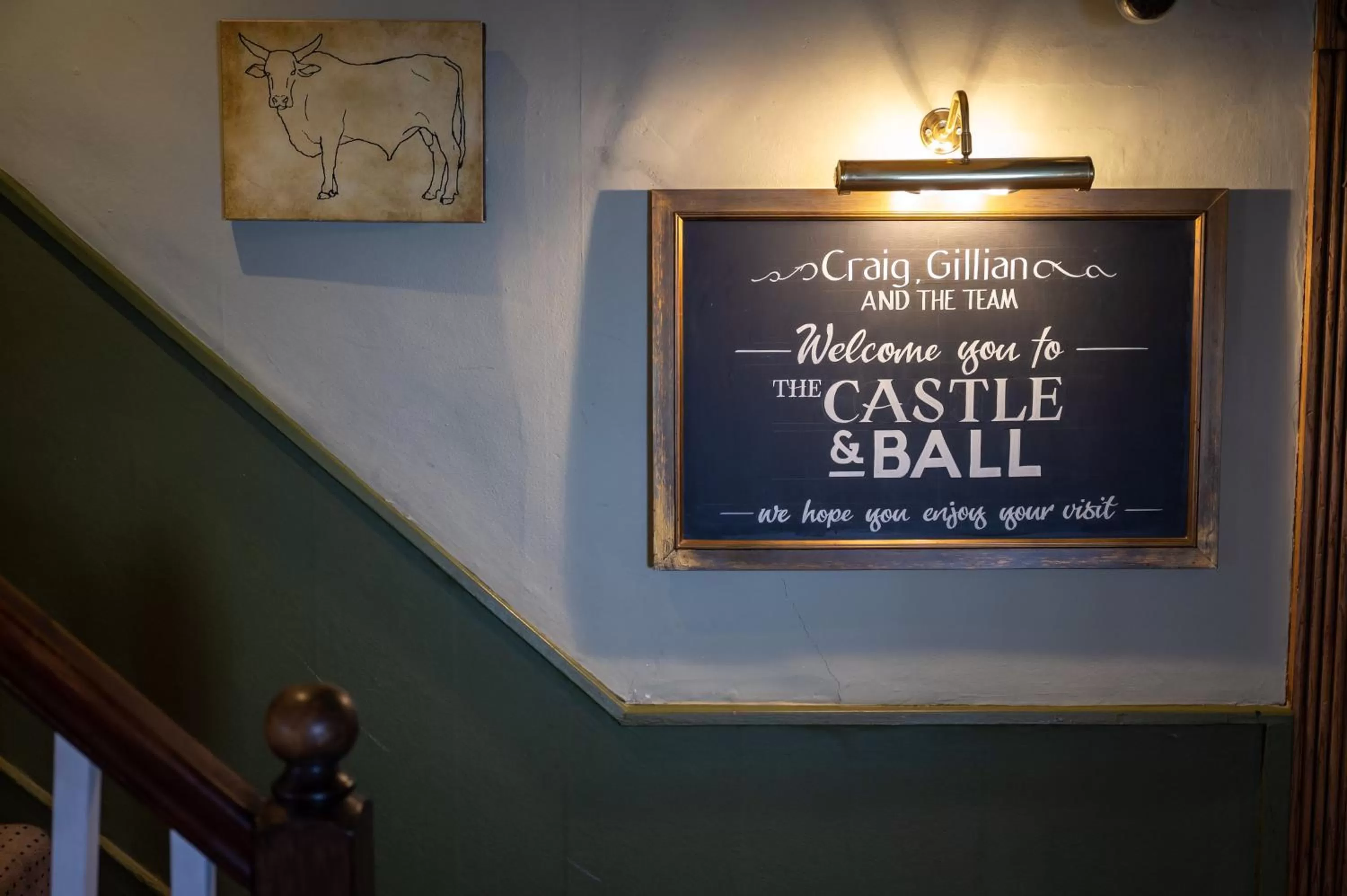 Decorative detail in Castle and Ball by Greene King Inns