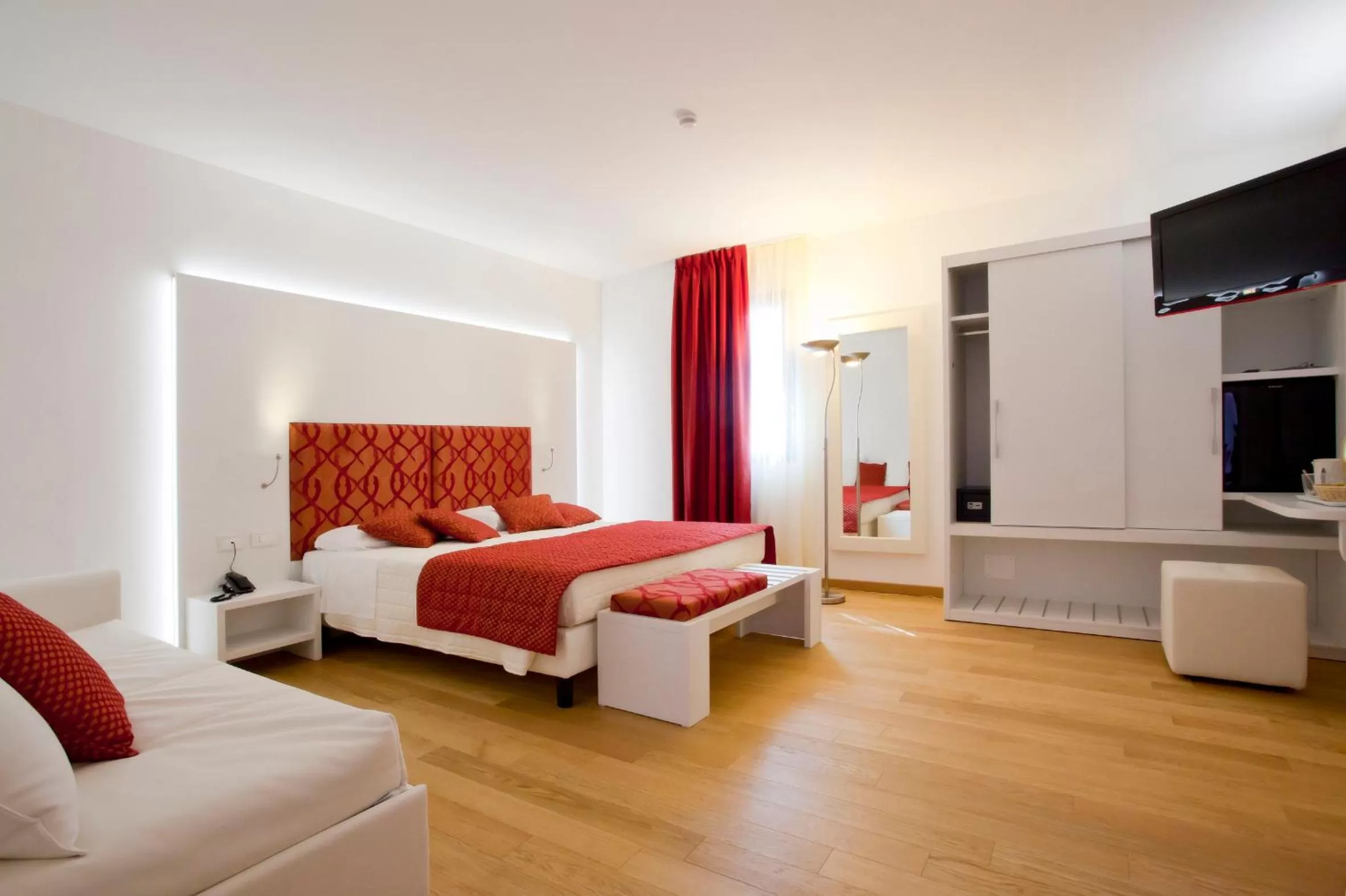 Bedroom, Bed in Hotel Marco Polo 3 Stelle Superior