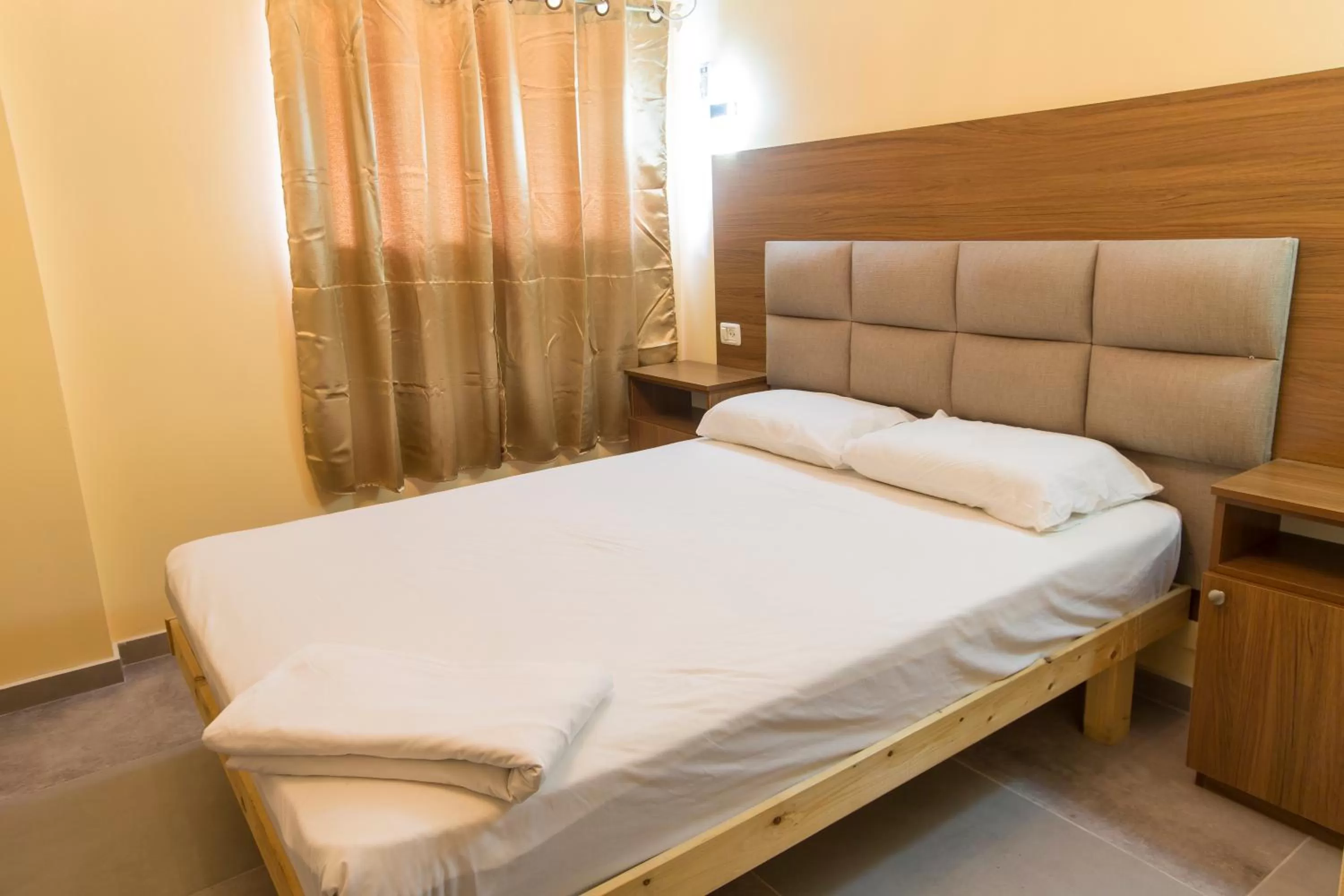 Property building in Central Laguardia Hotel