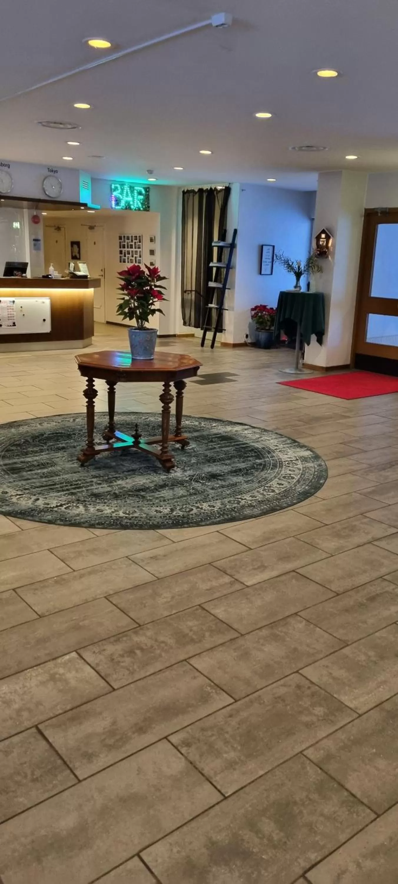 Text overlay in Hotell Wettern