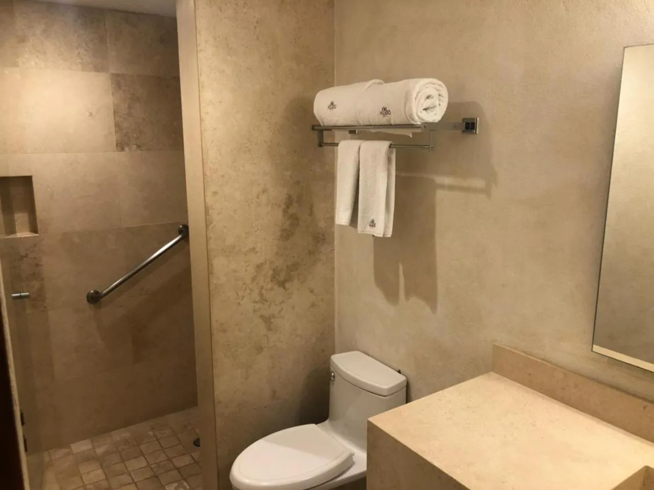 Bathroom in Hotel Madero