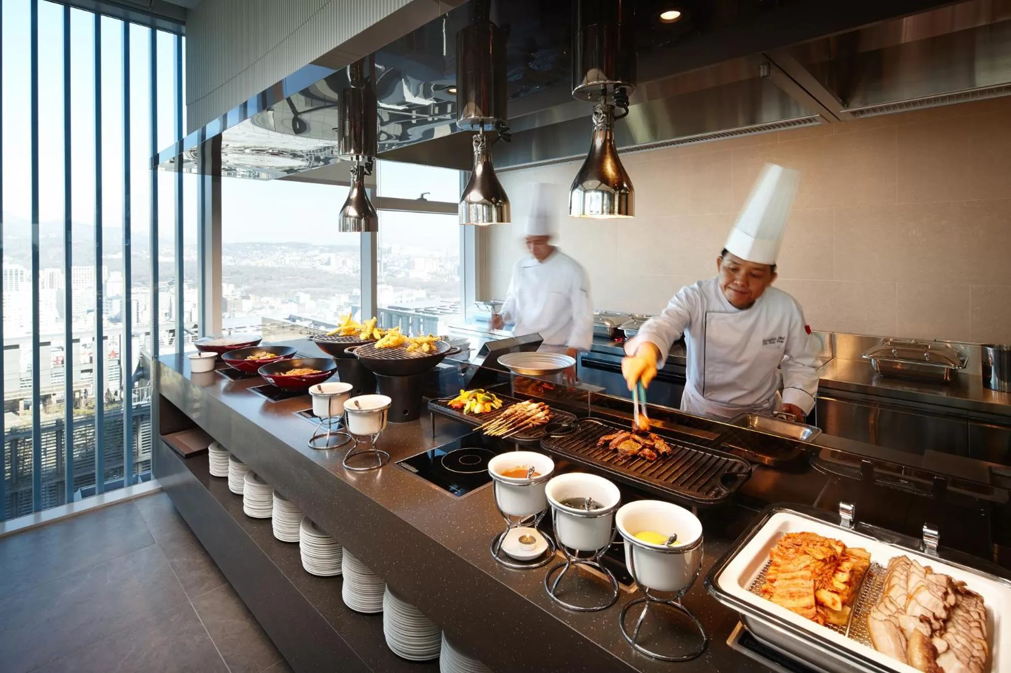 Restaurant/places to eat in LOTTE CITY HOTEL Myeongdong