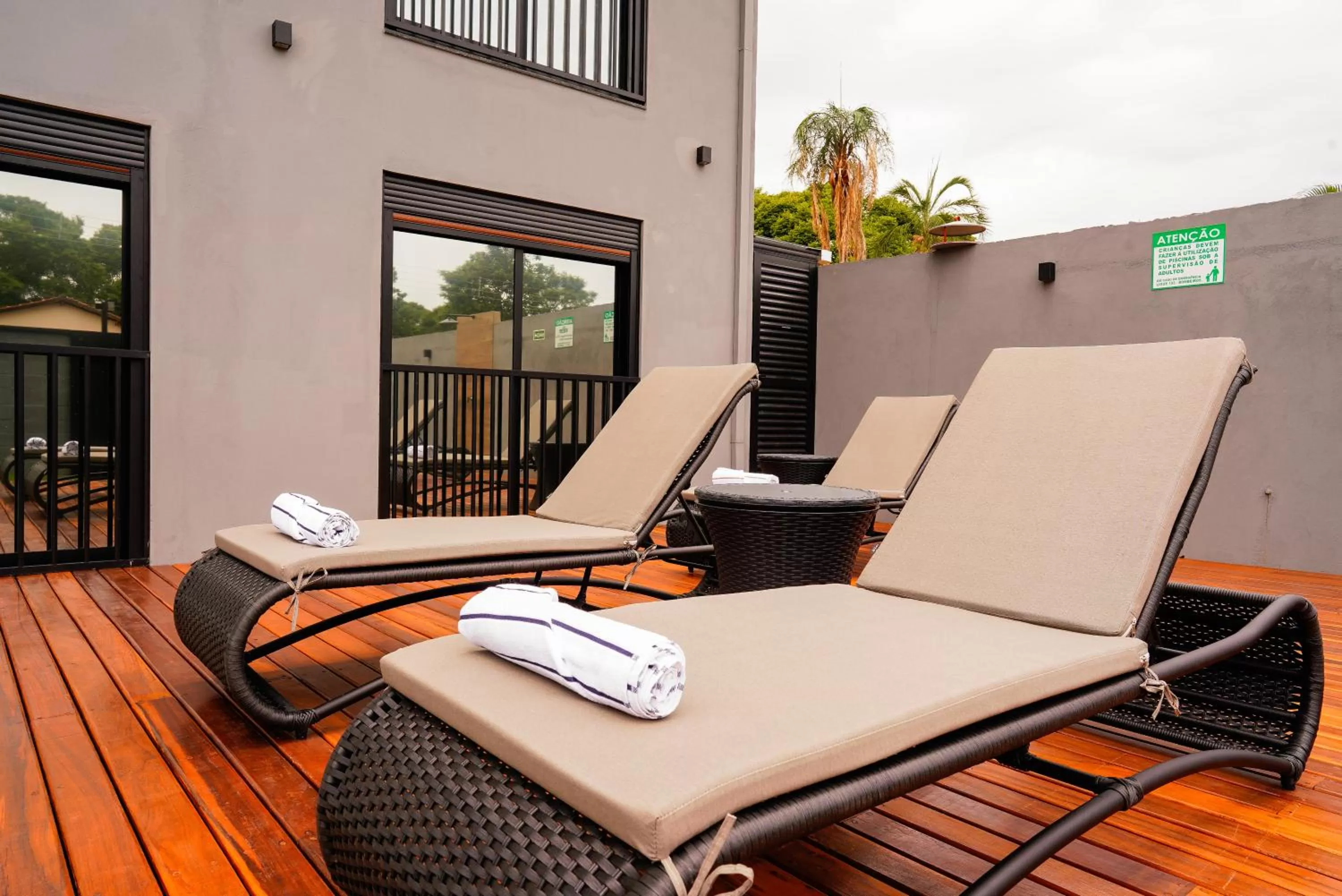 sunbed in Pousada Flores do Carmo