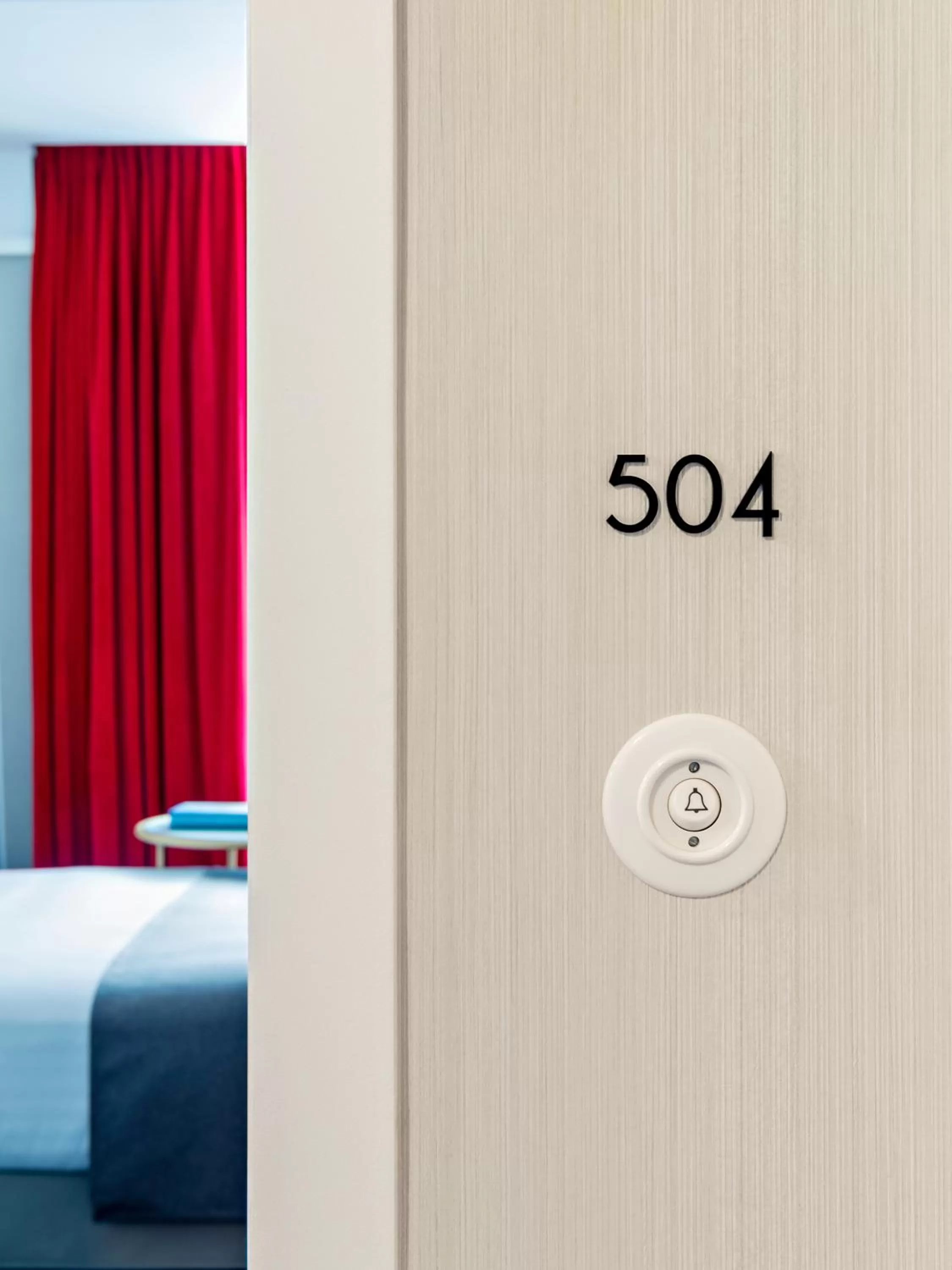 Bedroom, Bed in l'Echiquier Opéra Hotel Paris - MGallery Collection