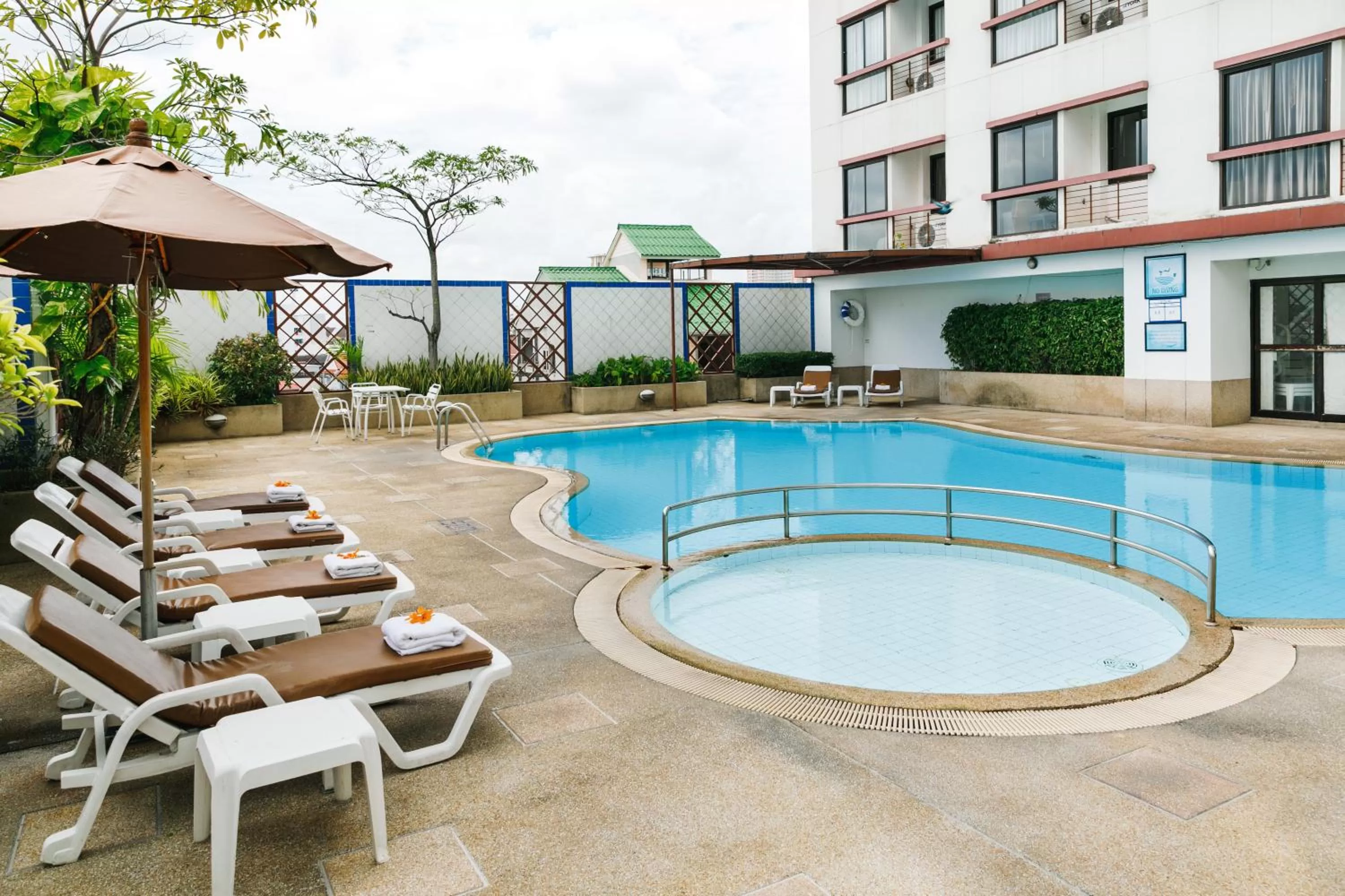 Pool view in Amora Thapae Hotel Chiang Mai