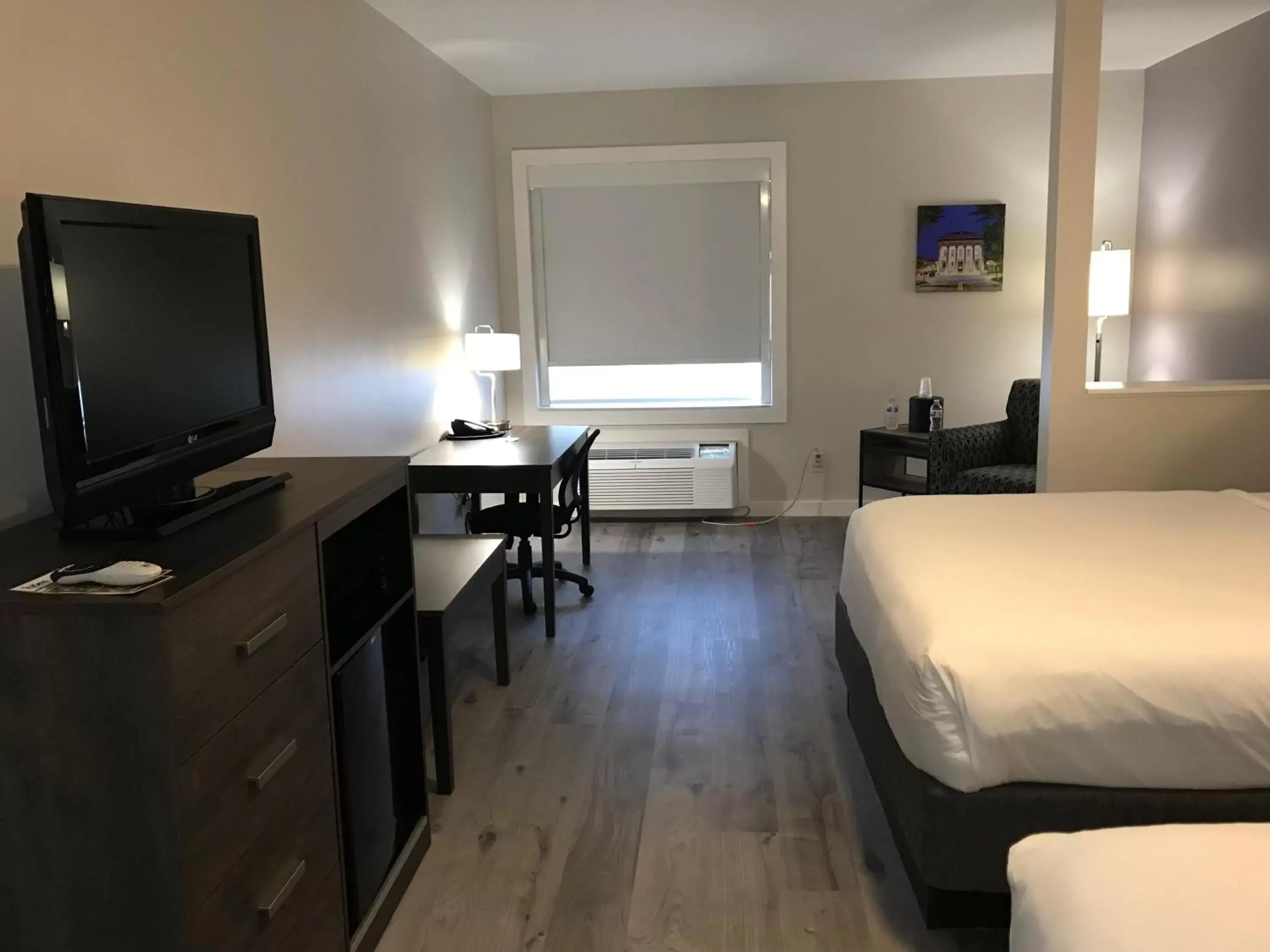 King Room - Non-Smoking in HoM, A Trademark Collection Hotel King Room - Non-Smoking in HoM, A Trademark Collection Hotel