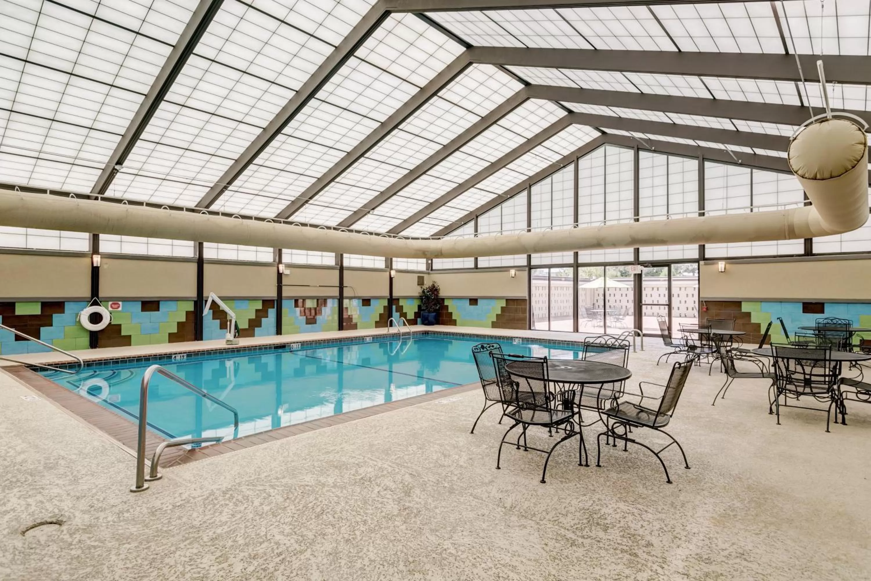 Swimming pool in Holiday Inn St. Louis Airport West Earth City by IHG