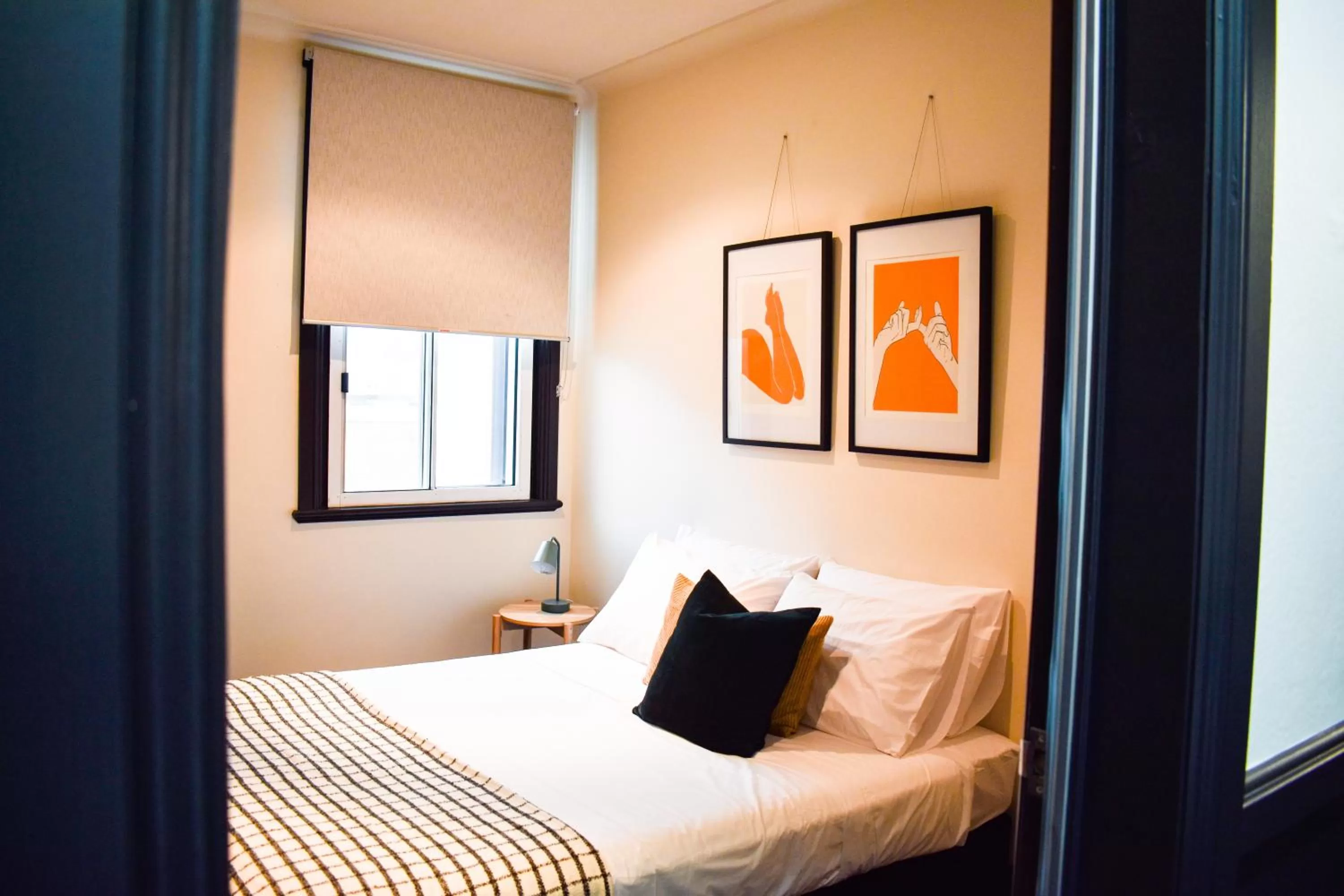 Bed in The Sherwood Hotel