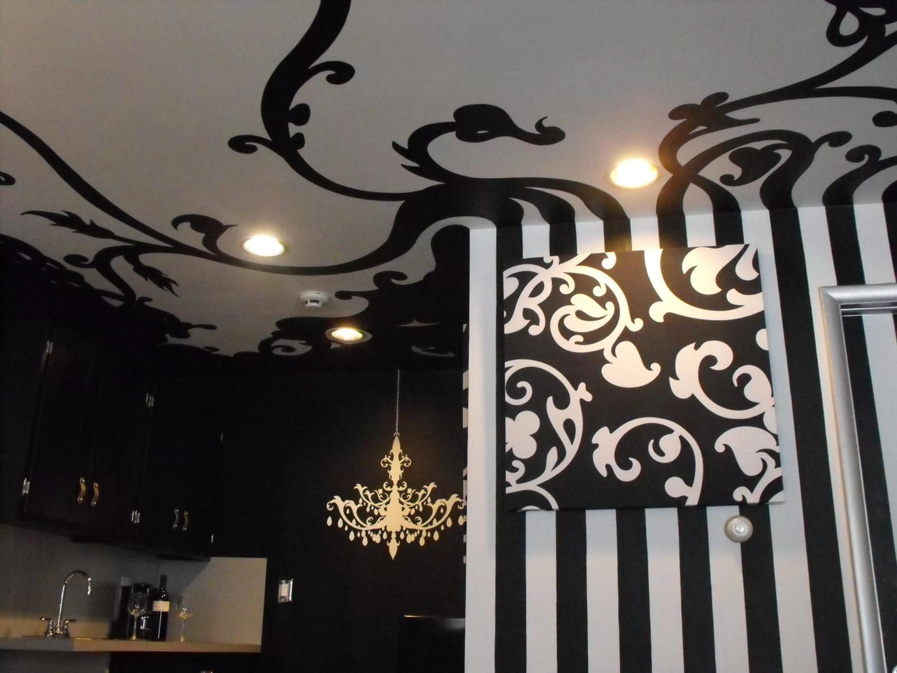 Kitchen or kitchenette in The Roxbury