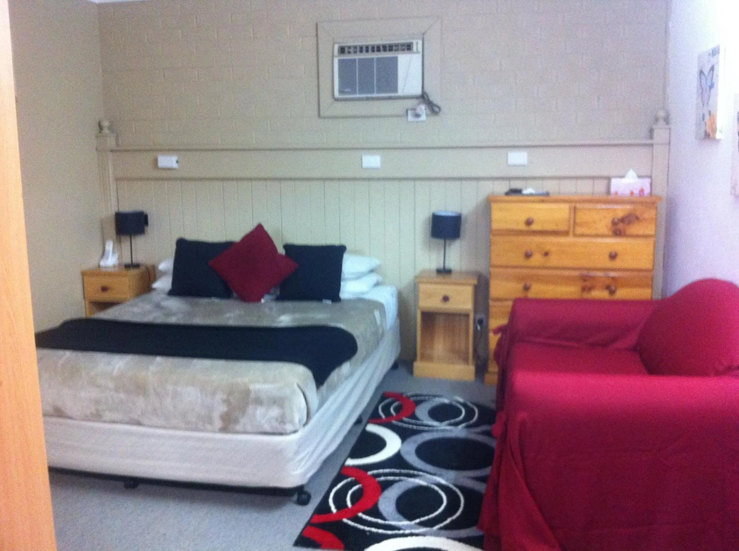 Photo of the whole room, Bed in Elsinor Motor Lodge