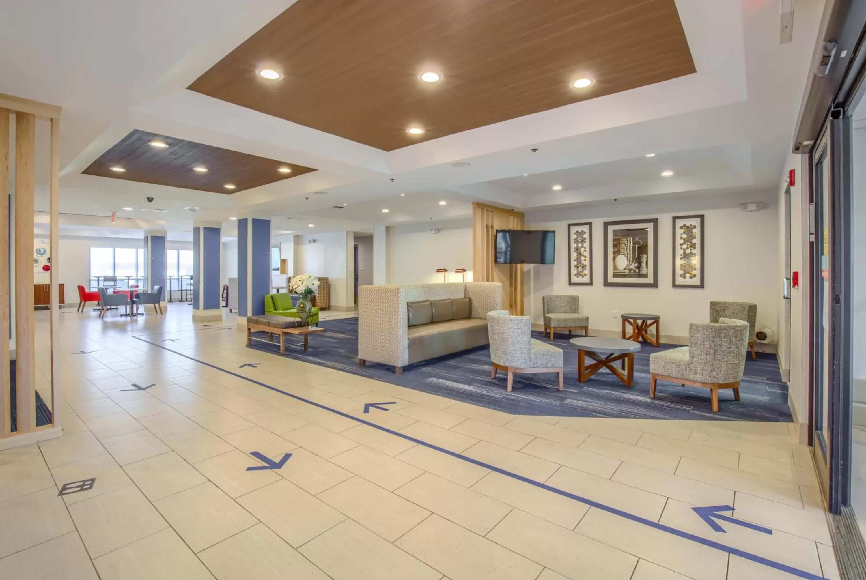 Lobby or reception in Holiday Inn Express Hotel & Suites Gulf Shores by IHG