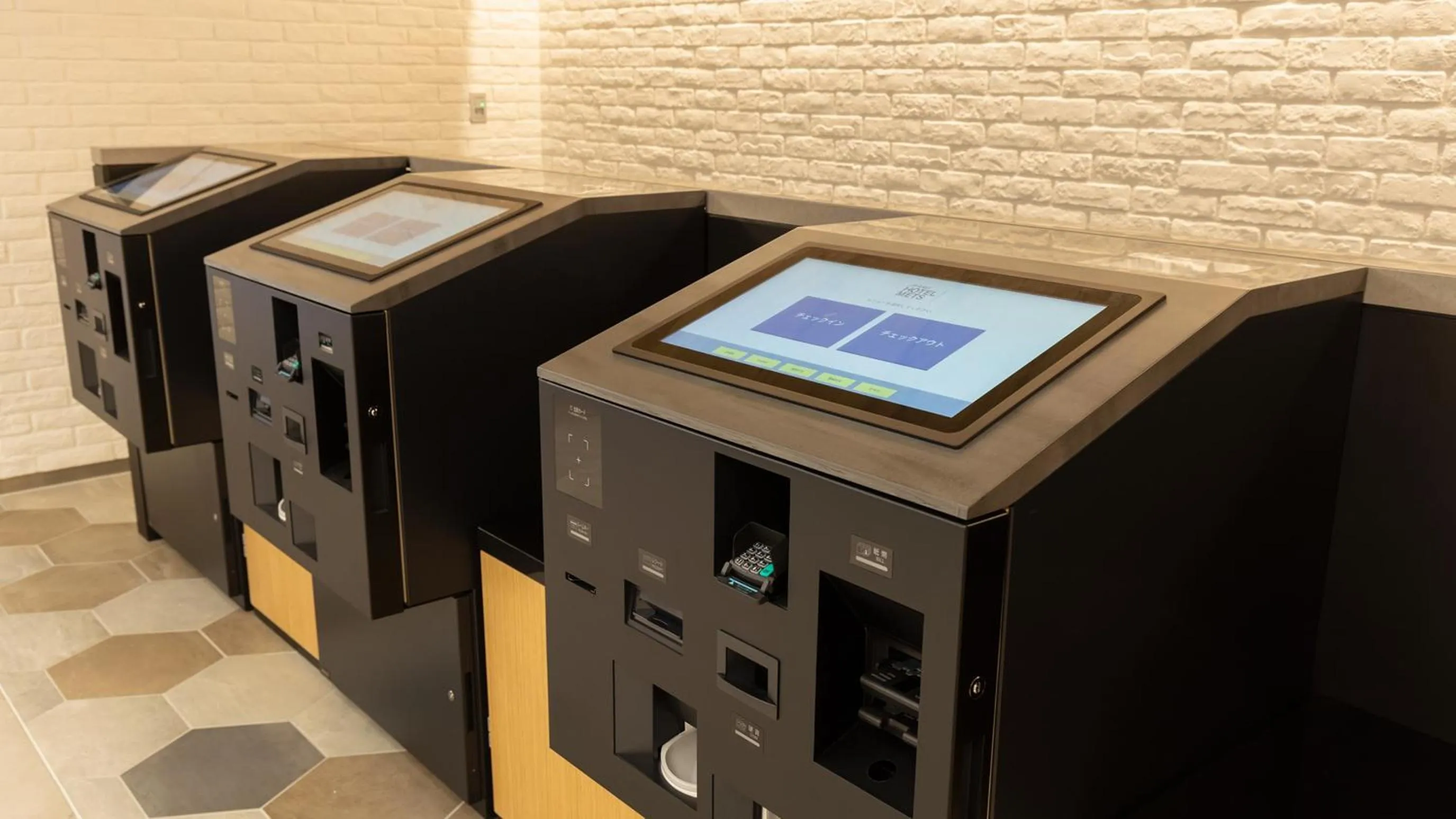 JR-East Hotel Mets Yokohama