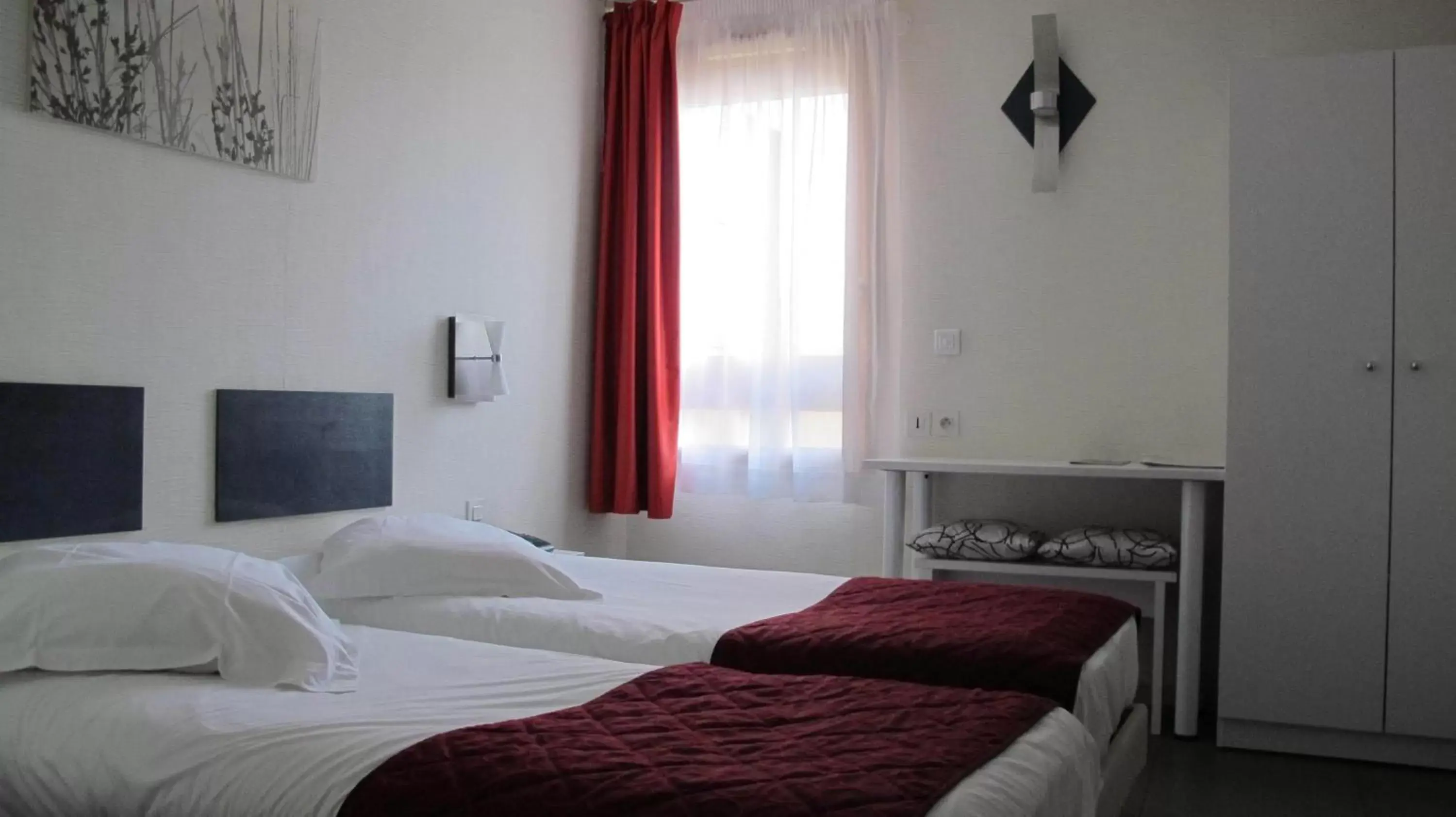 Double or Twin Room in Beddy-bye Hôtel Double or Twin Room in Beddy-bye Hôtel