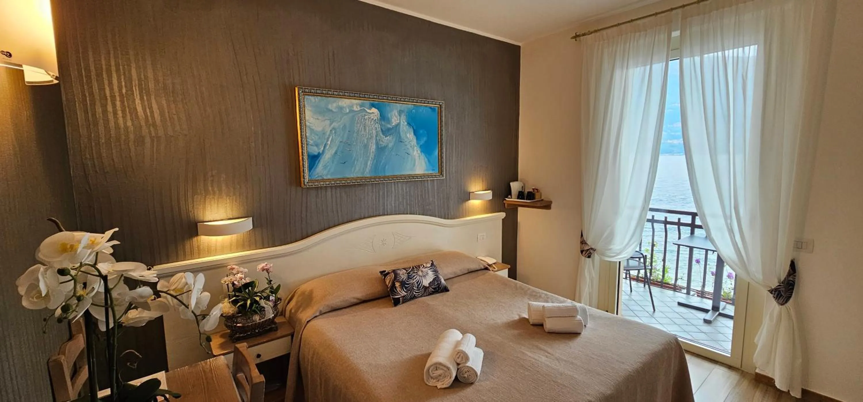 Small Double or Twin Room in Hotel Meridiana